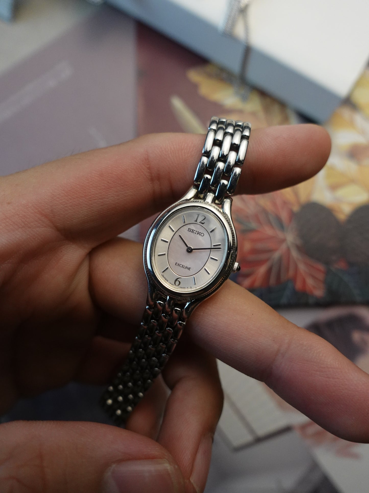 Seiko Exceline Bracelet with pink mother of pearl dial