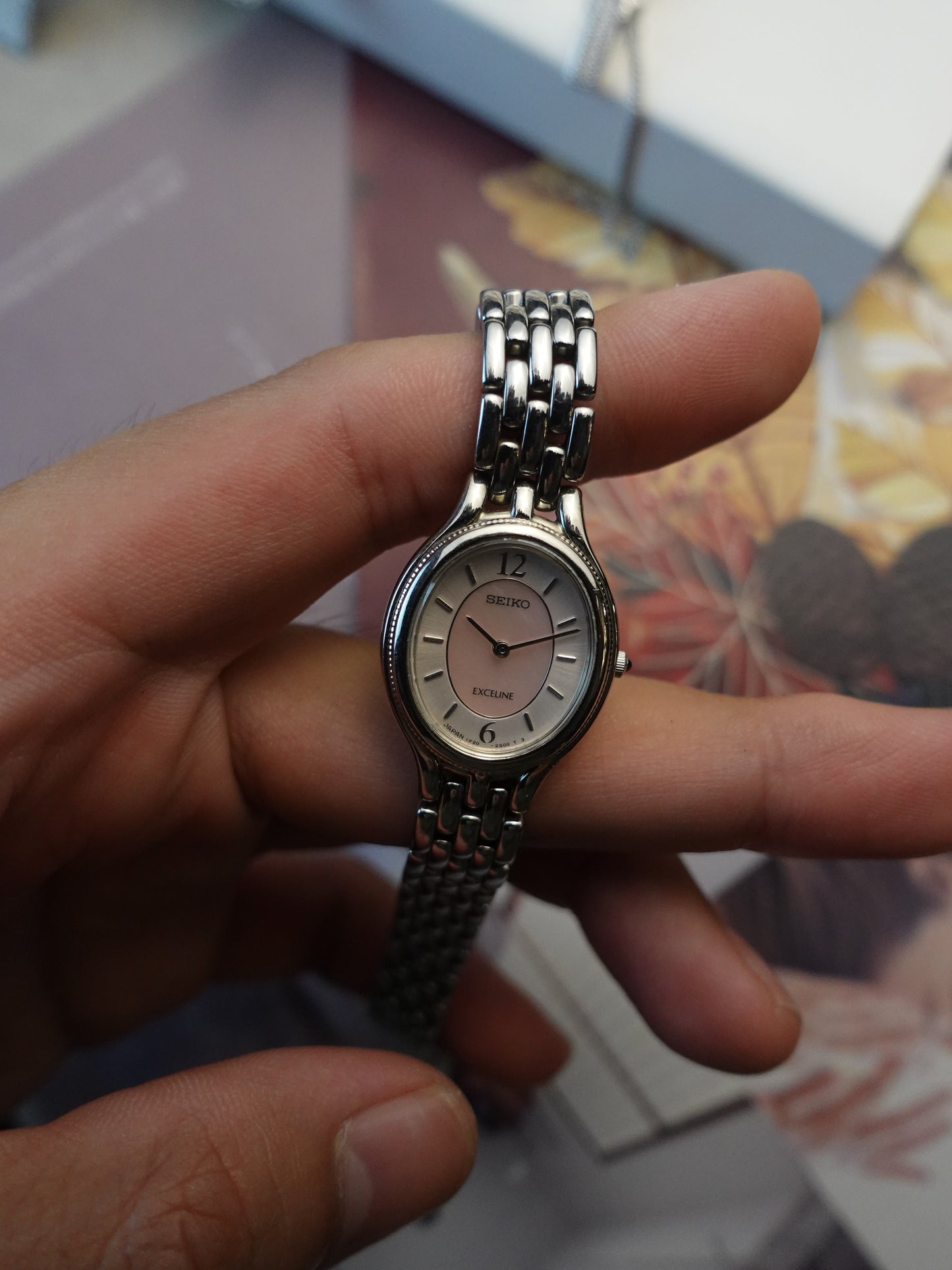Seiko Exceline Bracelet with pink mother of pearl dial