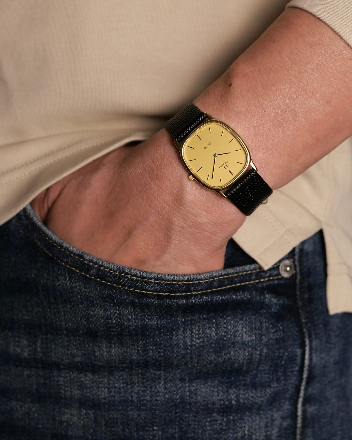 Omega De Ville “Ellipse” Brushed Golden Dial Ref. 191.0220 (circa 1984)