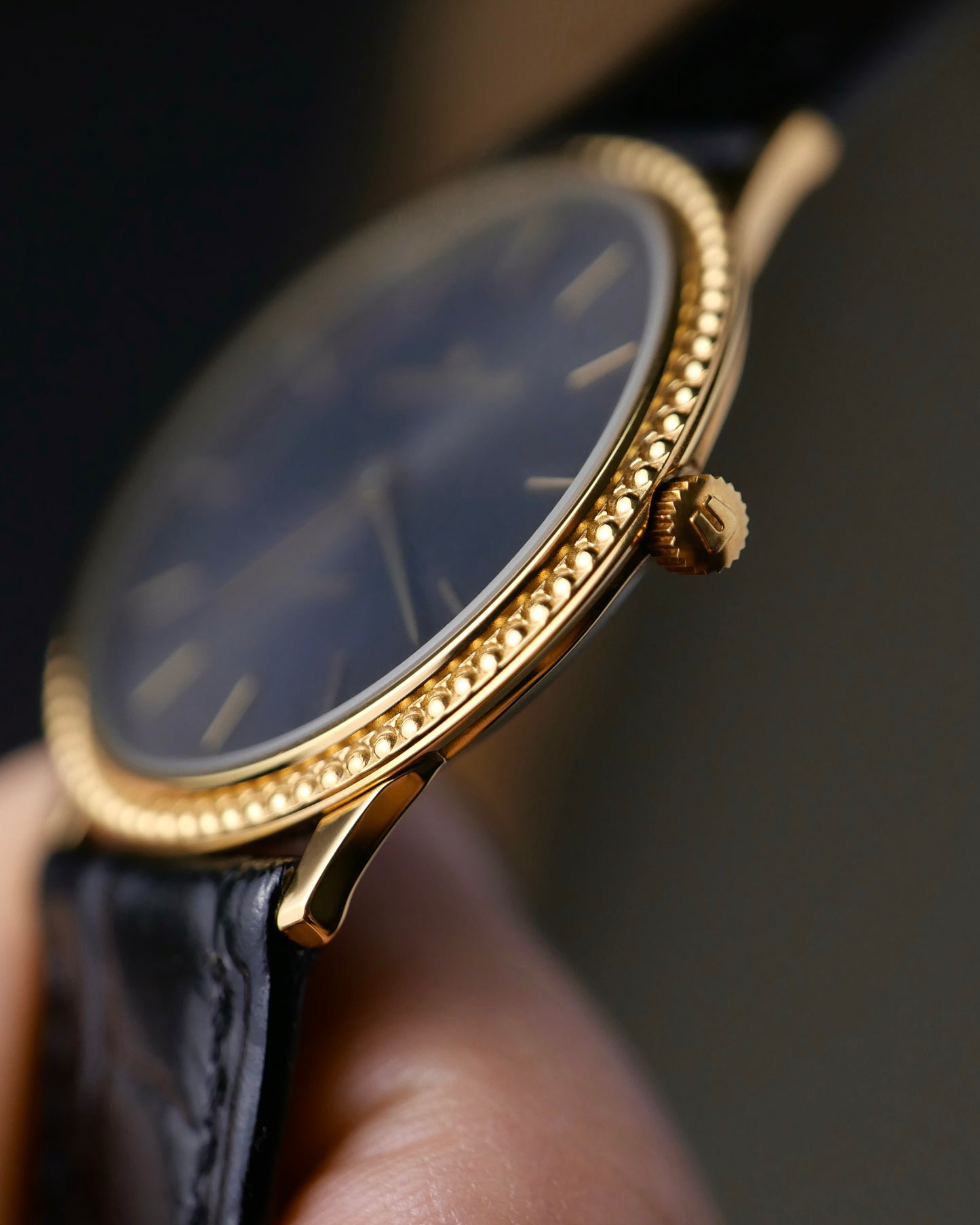 Universal Genève “Beaded Bezel” Anthracite Dial Ref. 2-566 (circa 1984)
