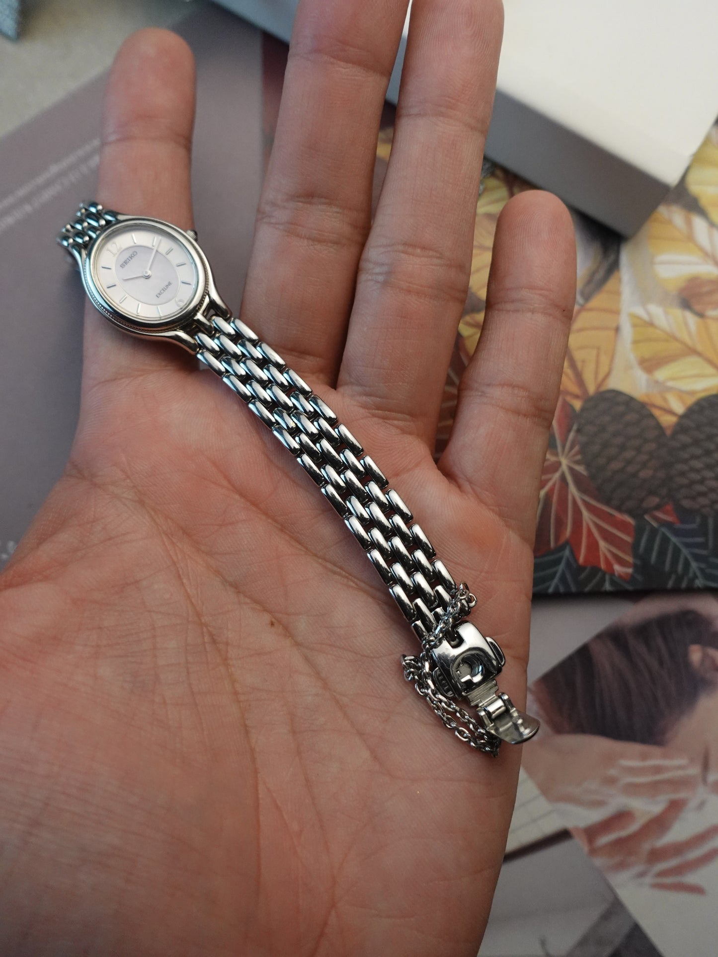Seiko Exceline Bracelet with pink mother of pearl dial