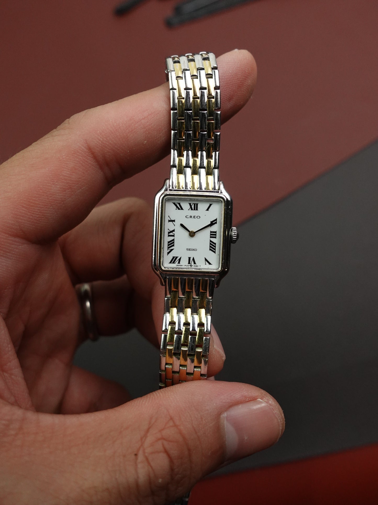 Ladies Seiko Creo 1F20-5F20 Circa. 1994