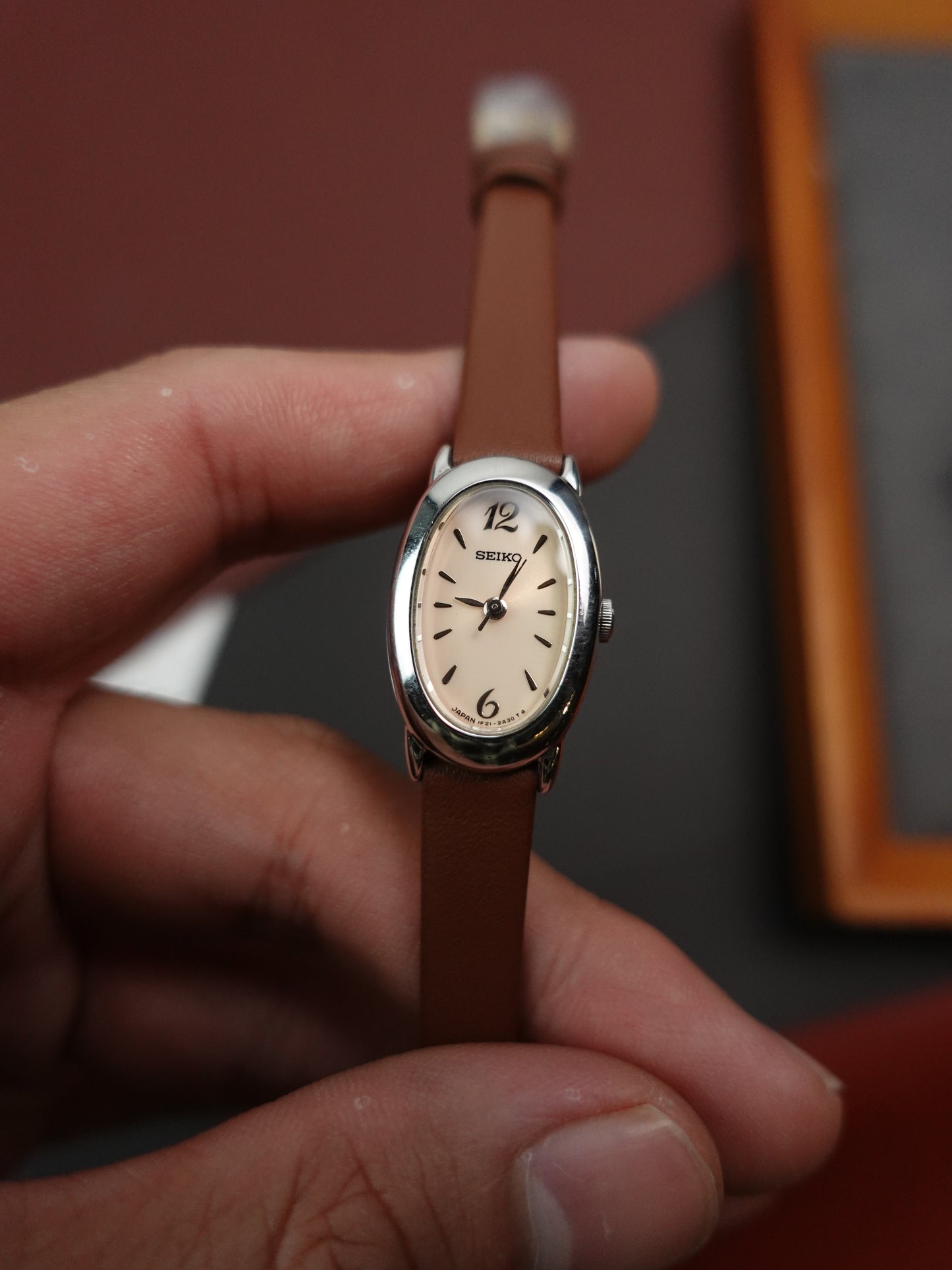 Seiko Ladies "Baignoire" Mini in Salmon Dial