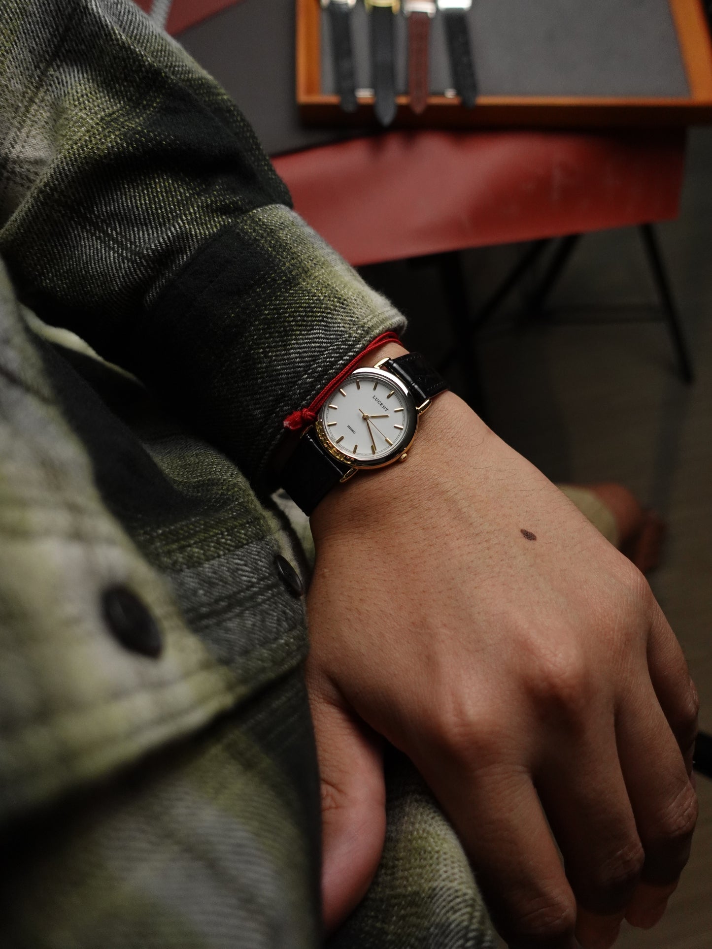 Seiko Lucent Art-Deco case Circa. 1990s 7N01-6190