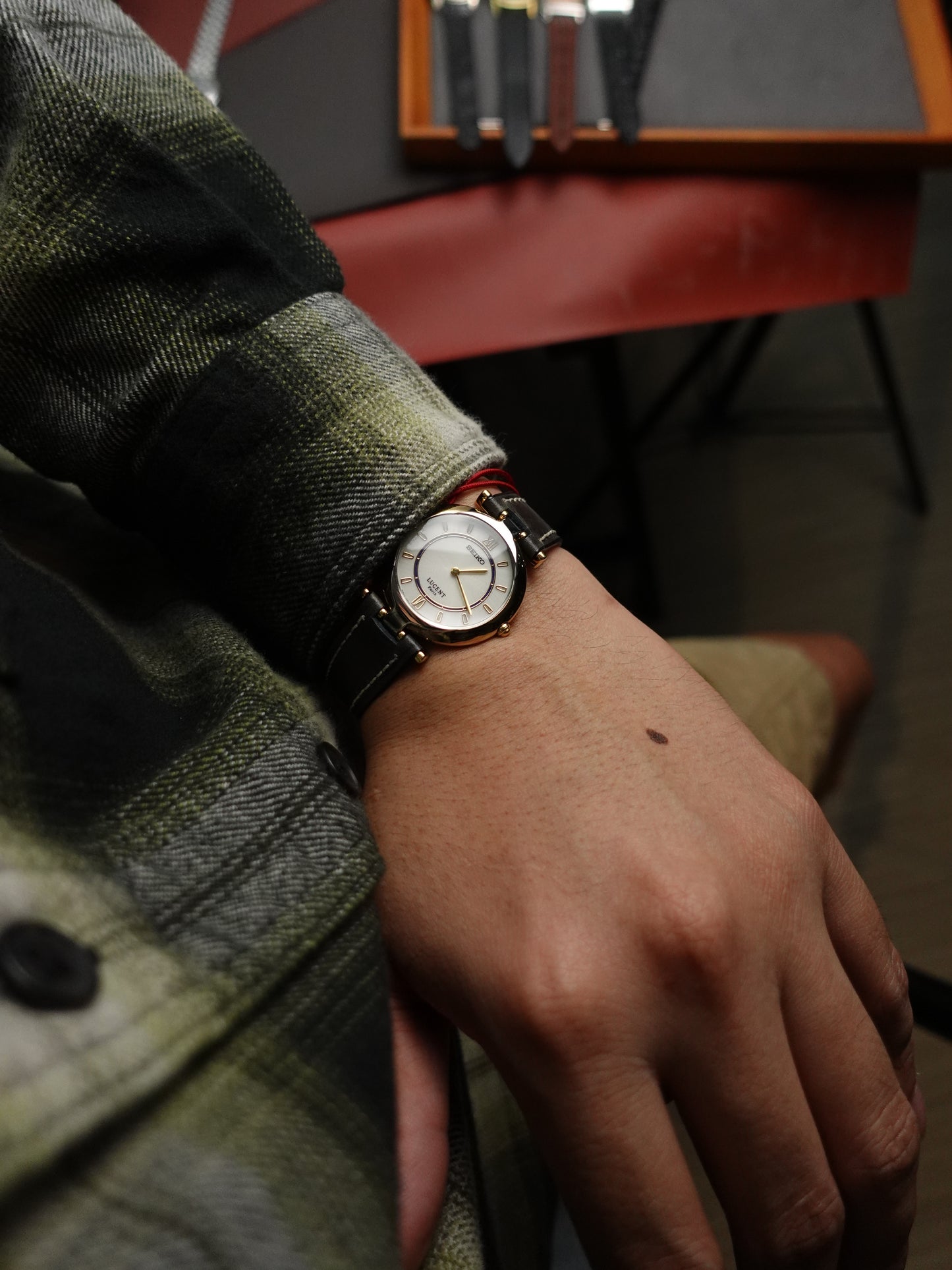 Seiko Lucent T-lugs Art deco case 7N00-618A