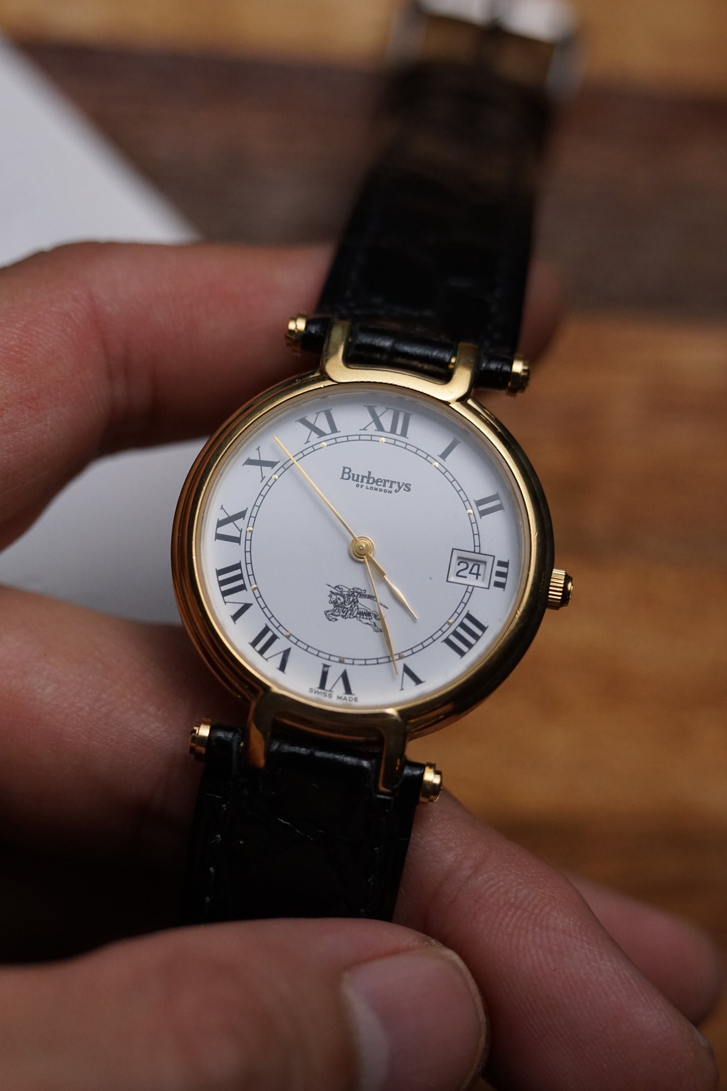 Burberry Classic T-lugs Swiss Made Large