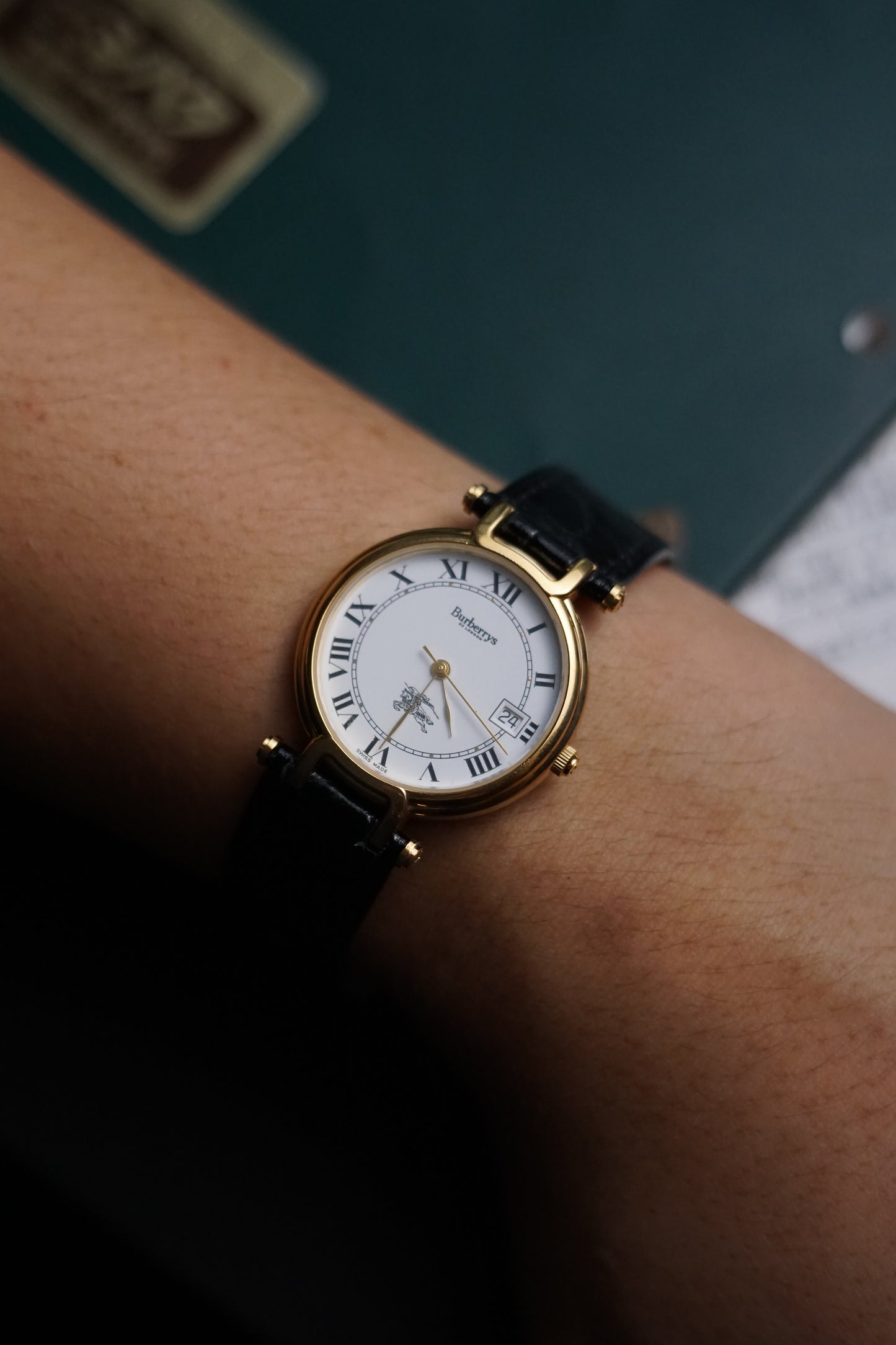 Burberry Classic T-lugs Swiss Made Large