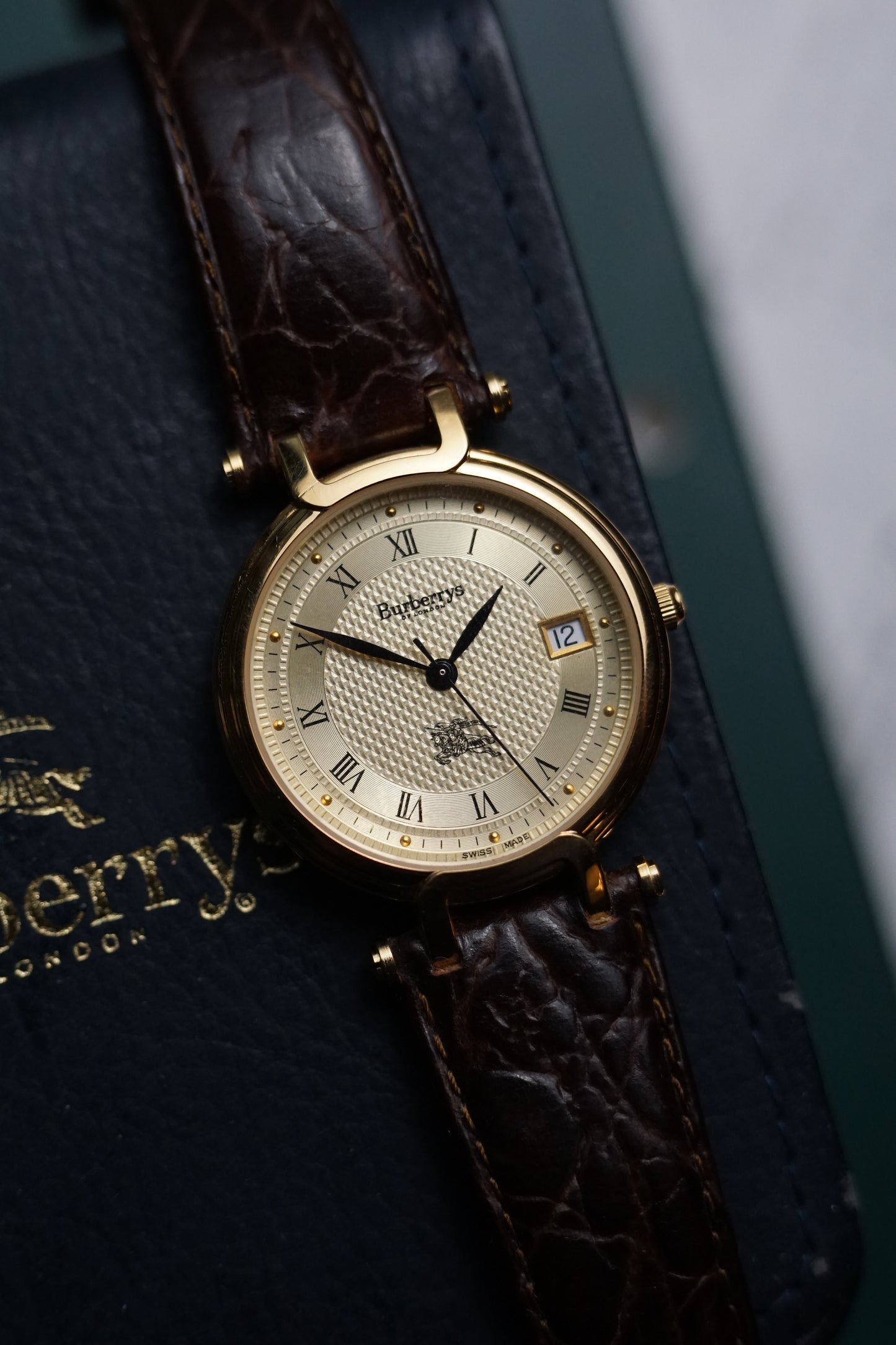 RARE Burberry Classic Guilloche T-lugs Gold swiss made variation