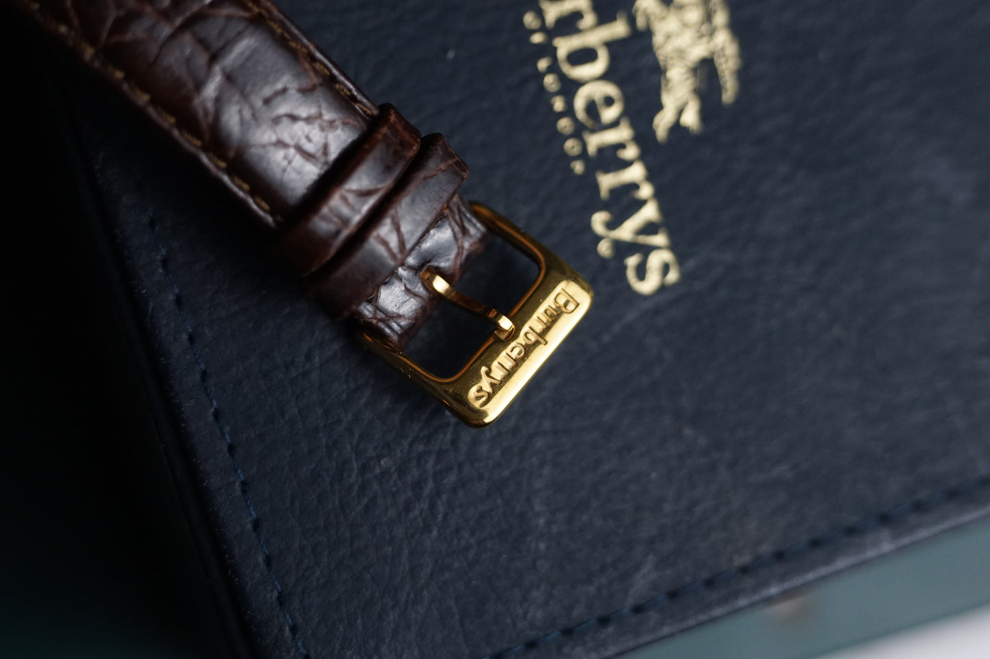 RARE Burberry Classic Guilloche T-lugs Gold swiss made variation