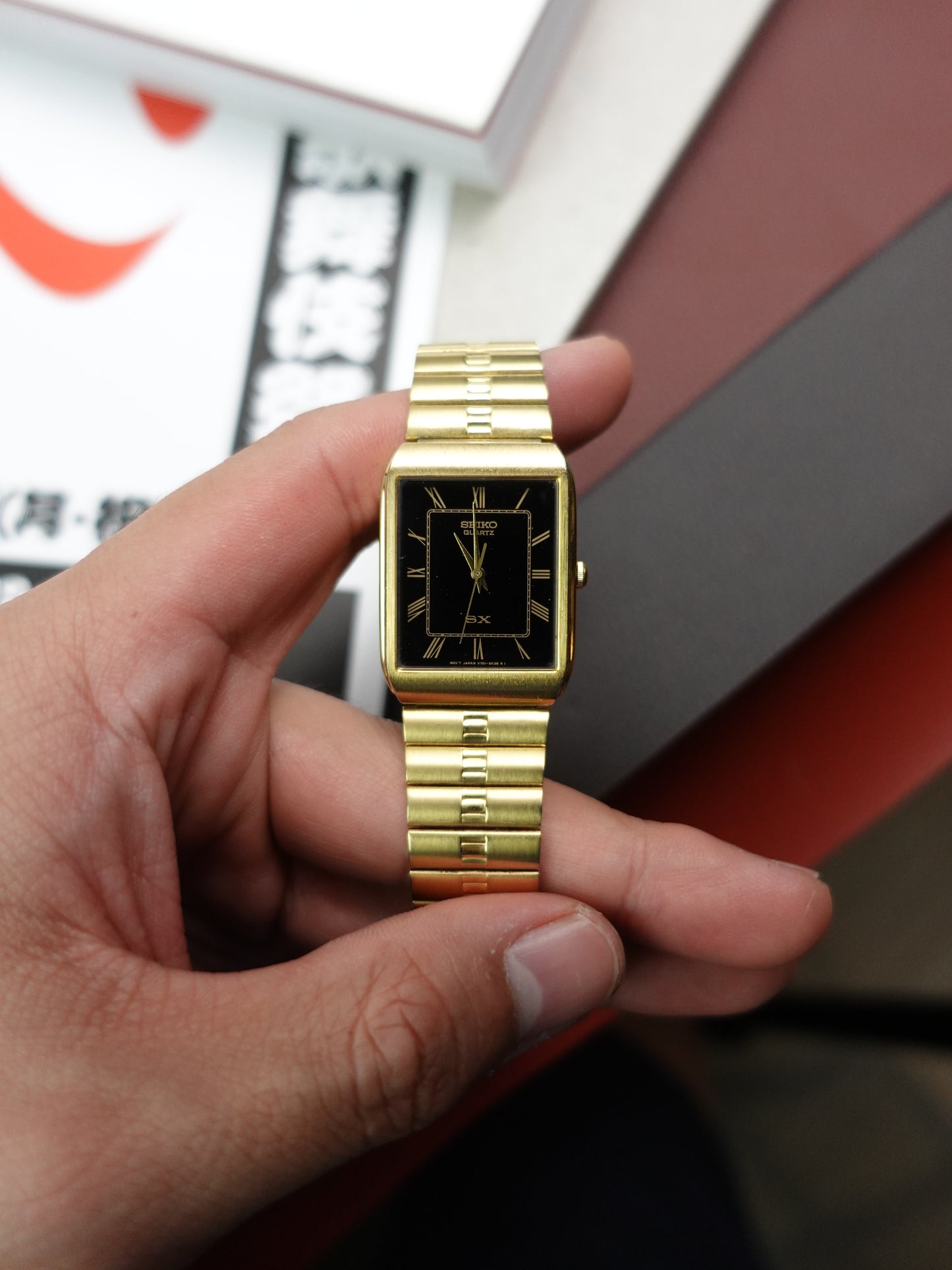 Seiko SX Gold integrated bracelet V701-5K00 Circa.1991
