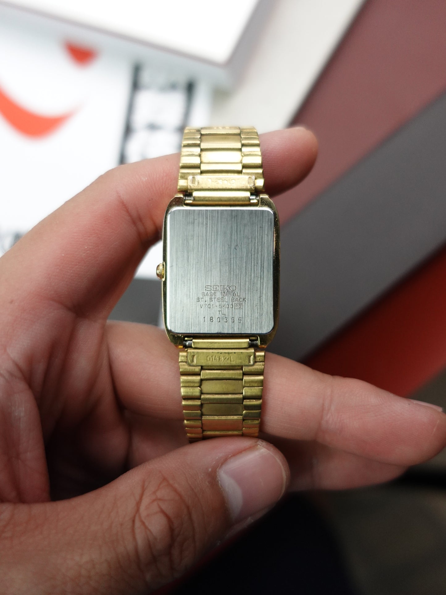 Seiko SX Gold integrated bracelet V701-5K00 Circa.1991