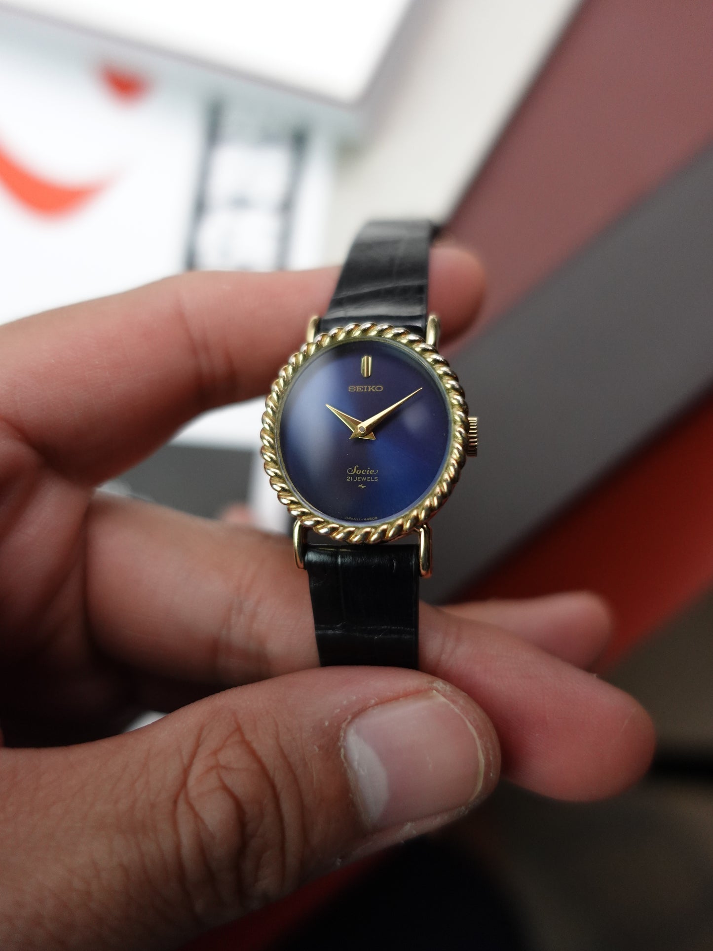 Seiko Socie Art-Deco "ribbon" Bezel sunburst blue dial Manual winding