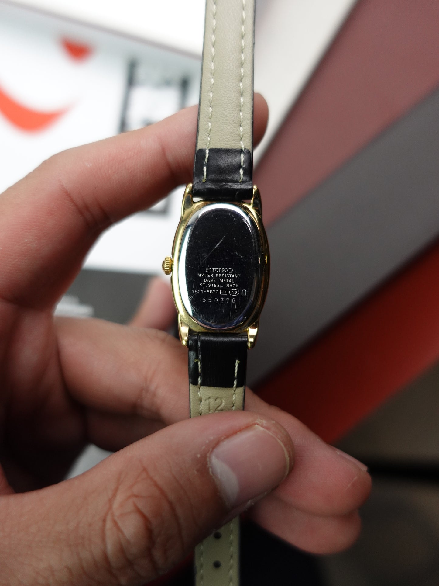 Seiko Ladies "Baignoire" Gold