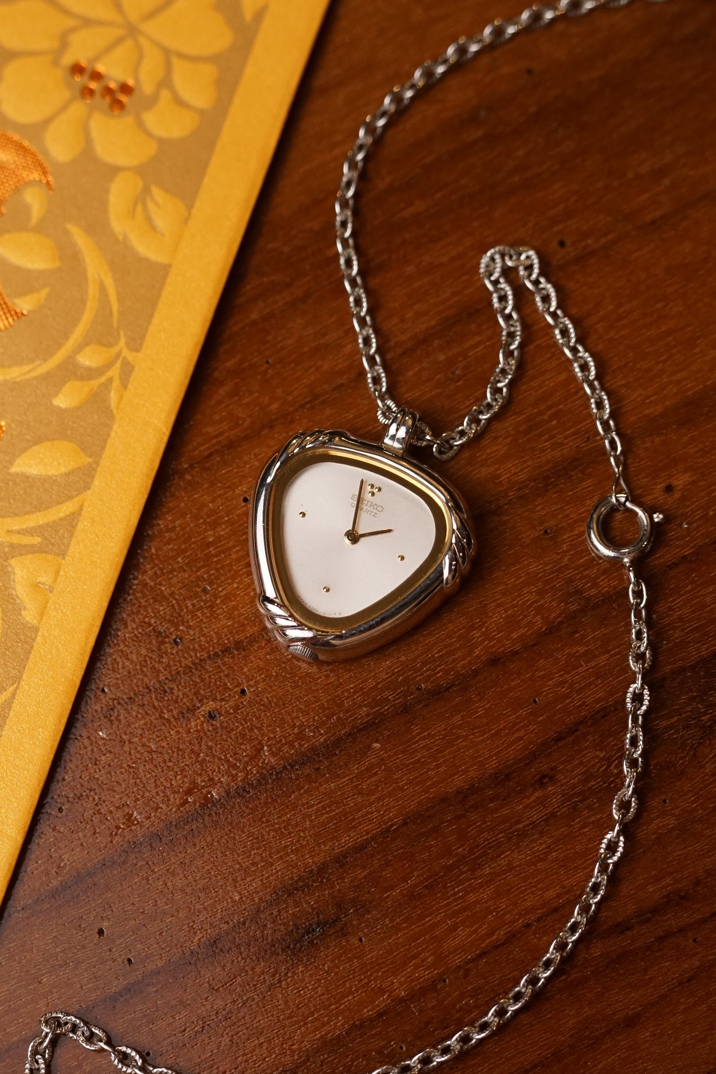 Seiko Pendent Necklace "Charlotte Perriand" 2320-6580 Circa 1981 Quartz