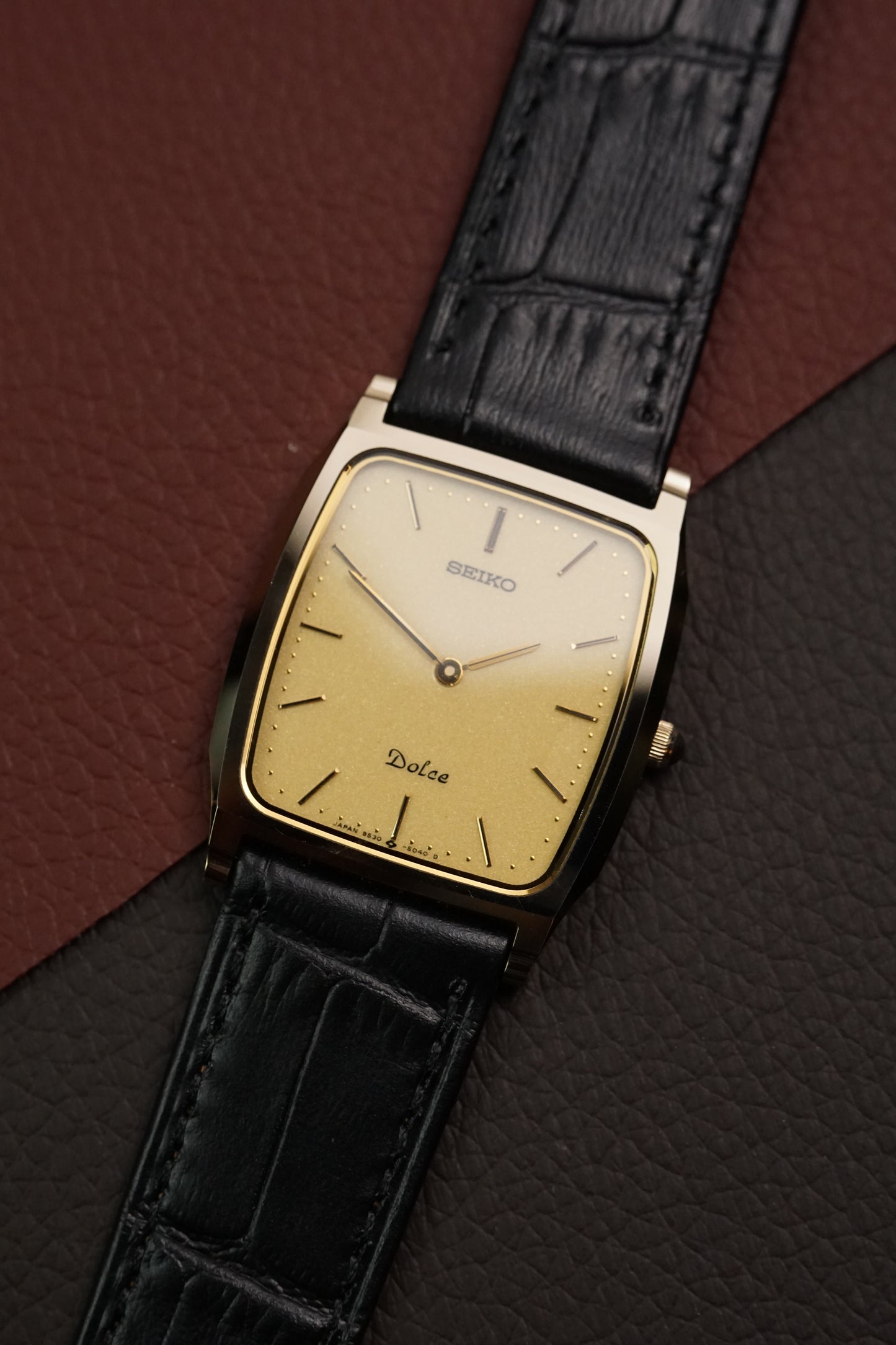 Seiko Dolce Tank extra-plat 9530-5030 Circa 1987 Tungsten Carbide Scratch resistant