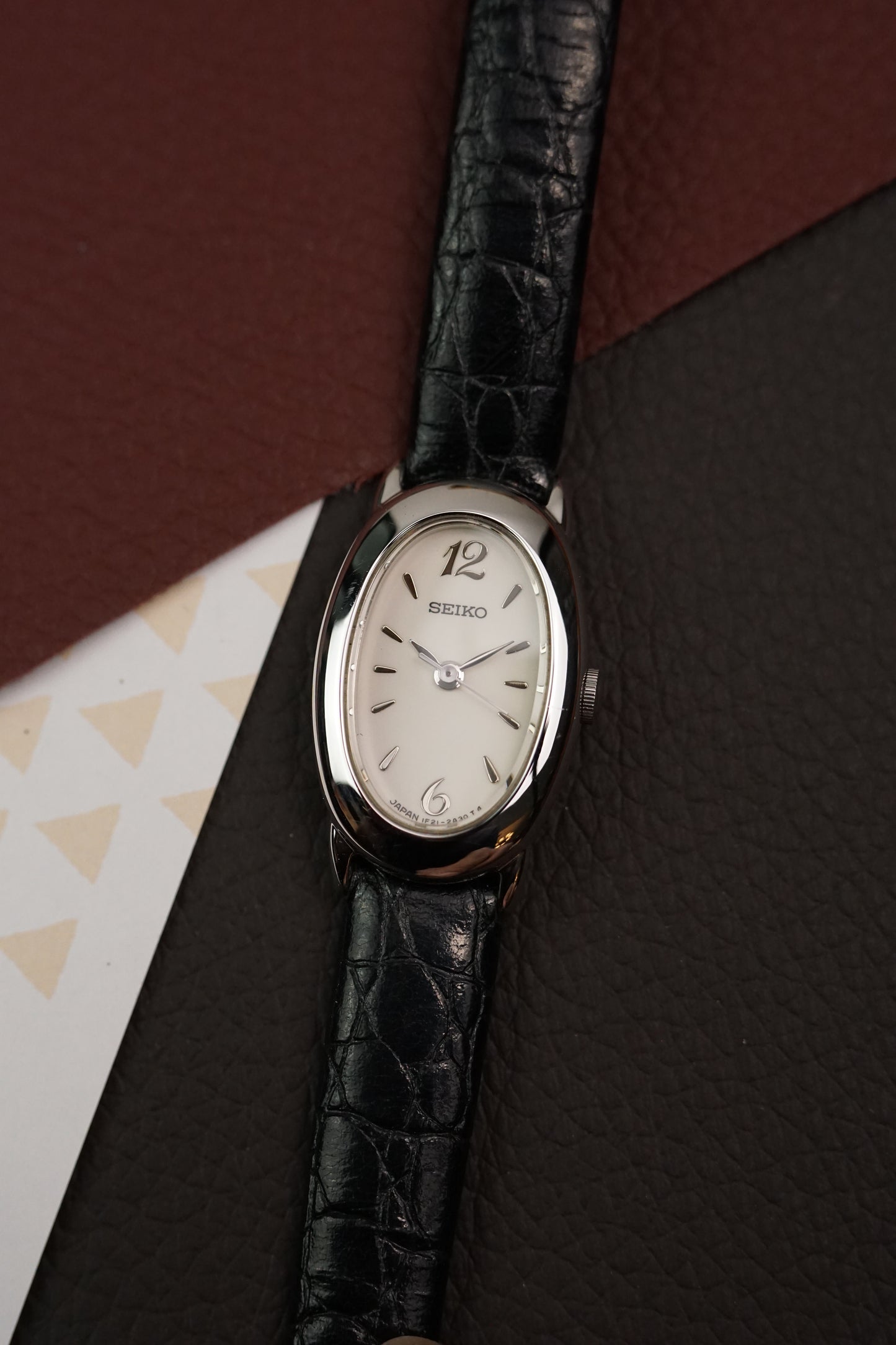 Seiko Ladies "Baignoire" Mini in steel