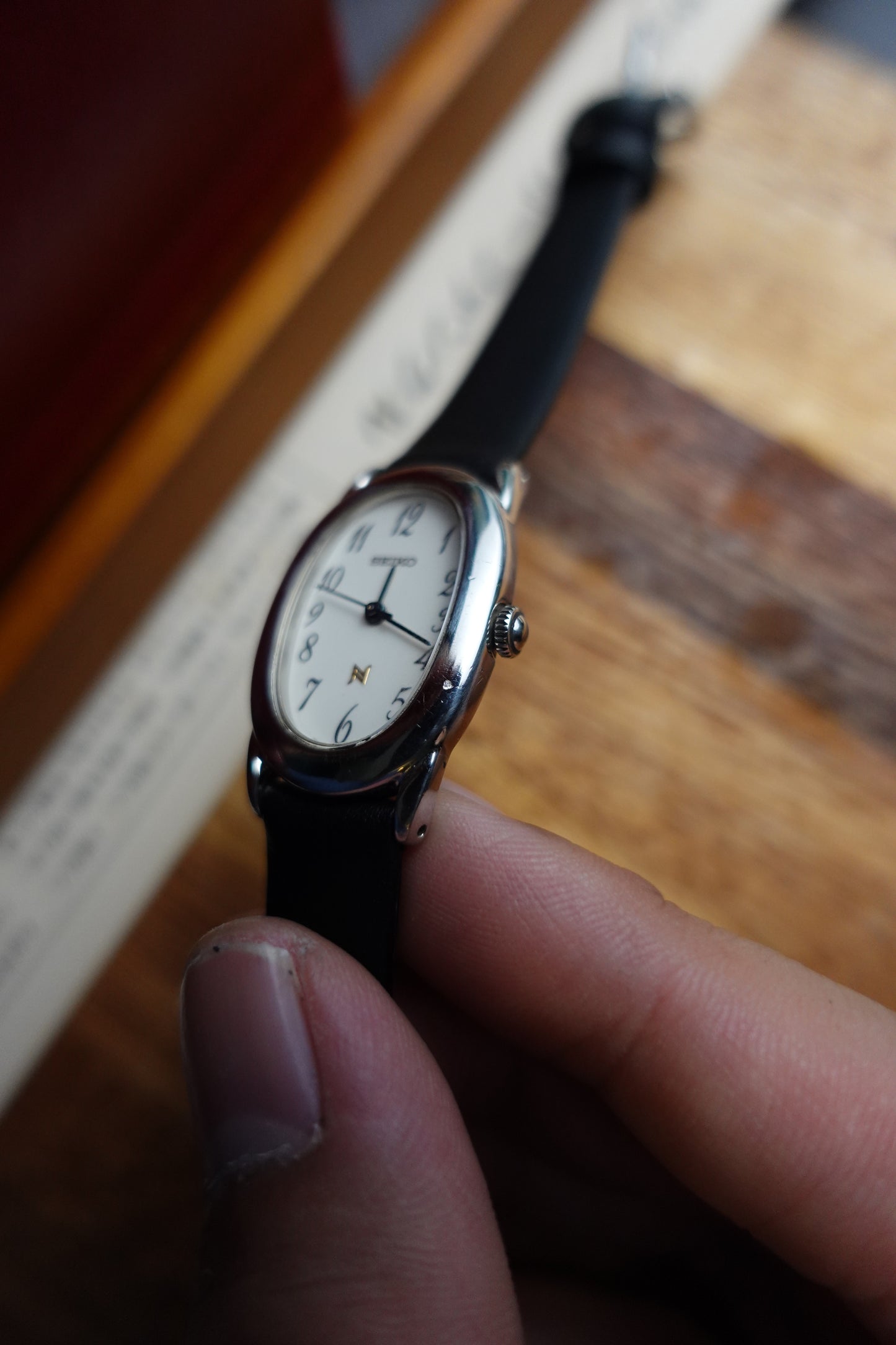 Ladies Seiko 'Baignoire' steel #240291