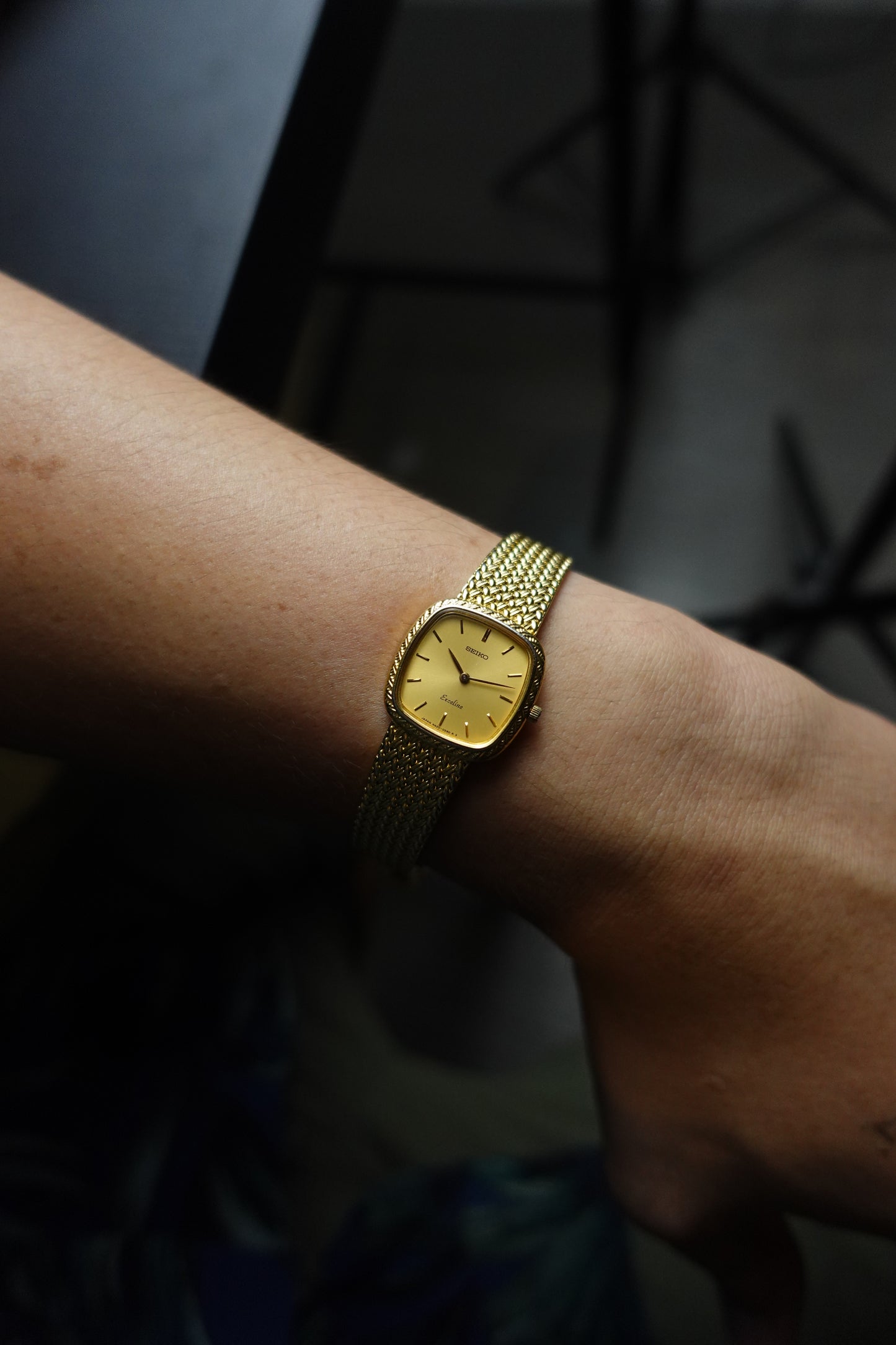 Seiko Exceline integrated bracelet with art deco bezel #285