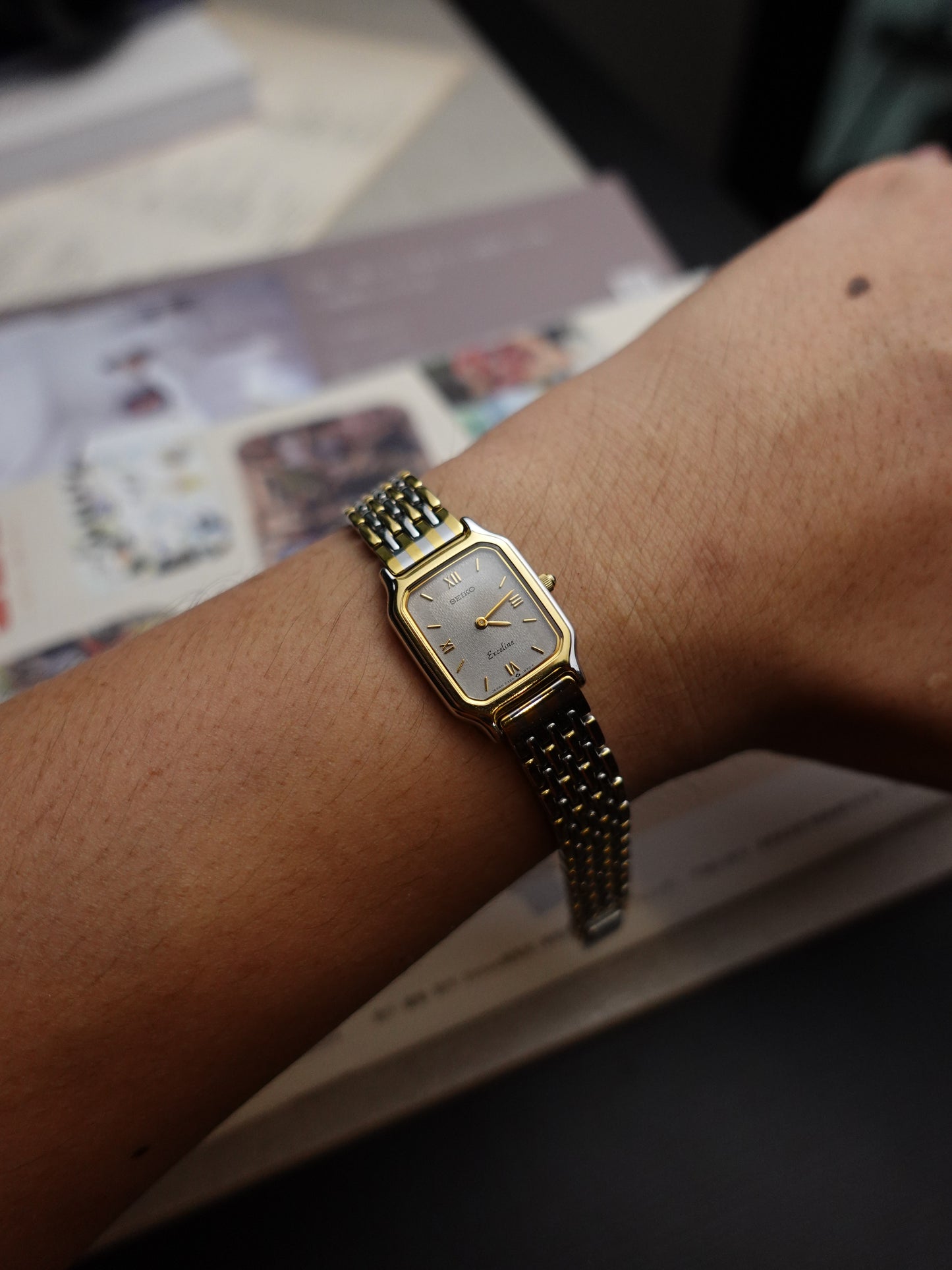 Ladies Seiko Exceline 2-tone with anti-magnetic case
