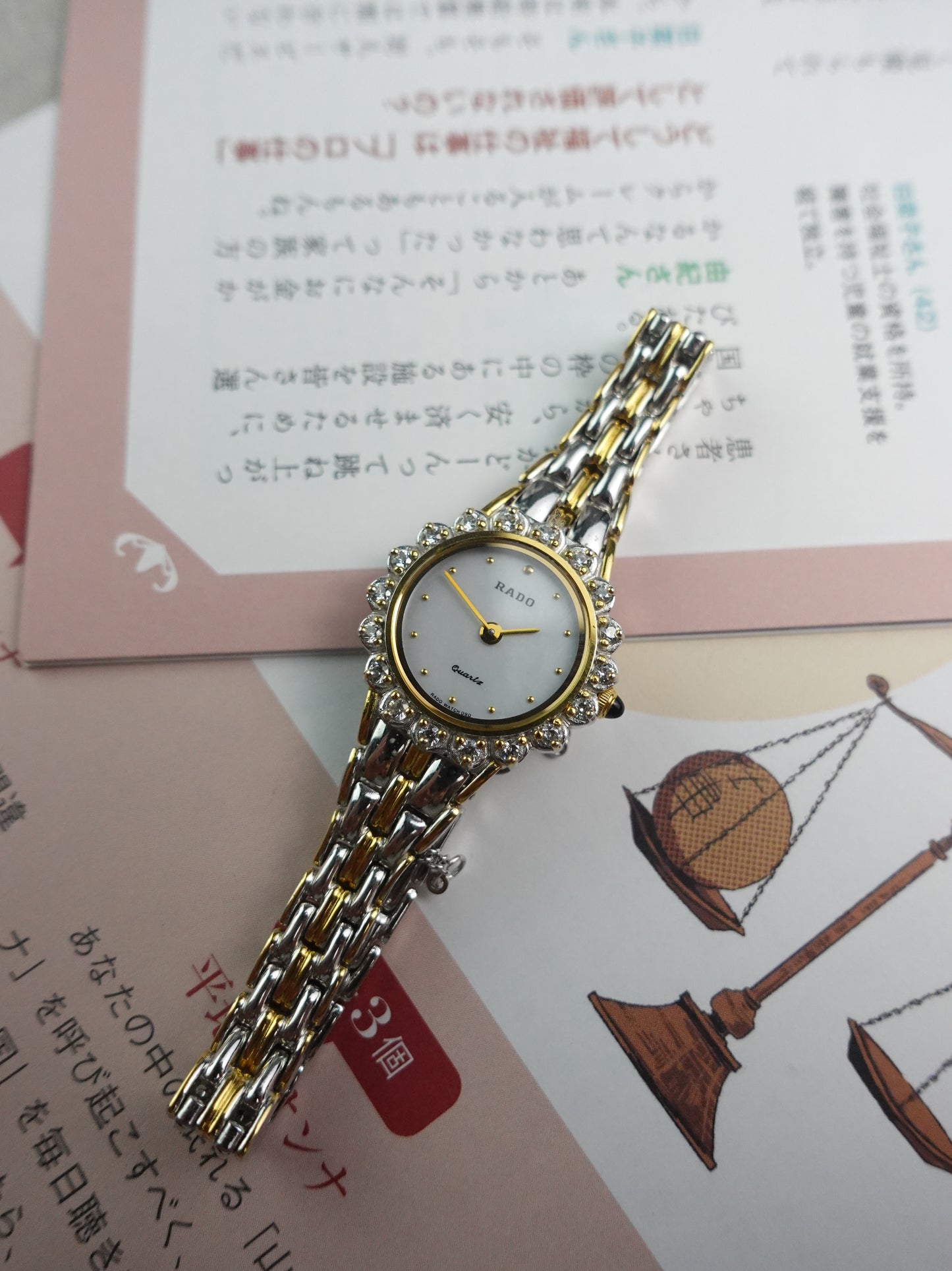 Rado Quartz Art deco mother of pearl dial with floral diamond bezel