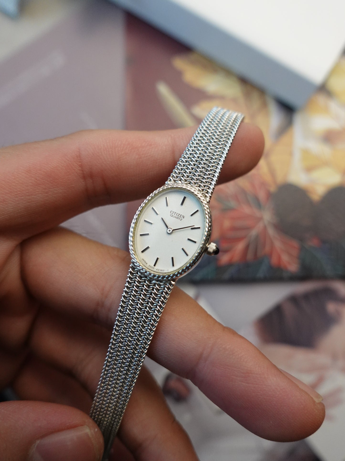 Ladies Citizen Quartz with integrated bracelet