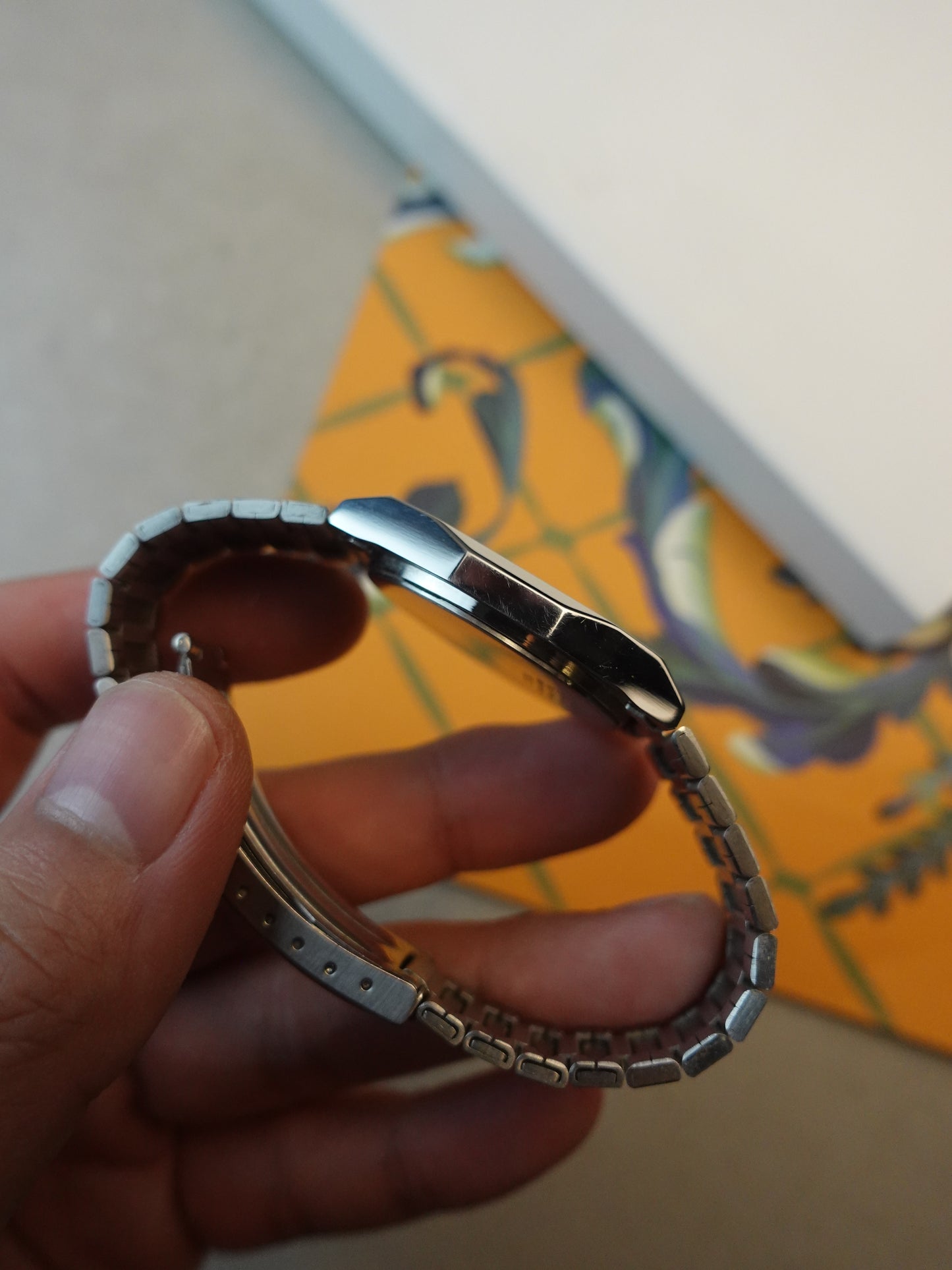 Seiko Quartz TV case with original seiko bracelet