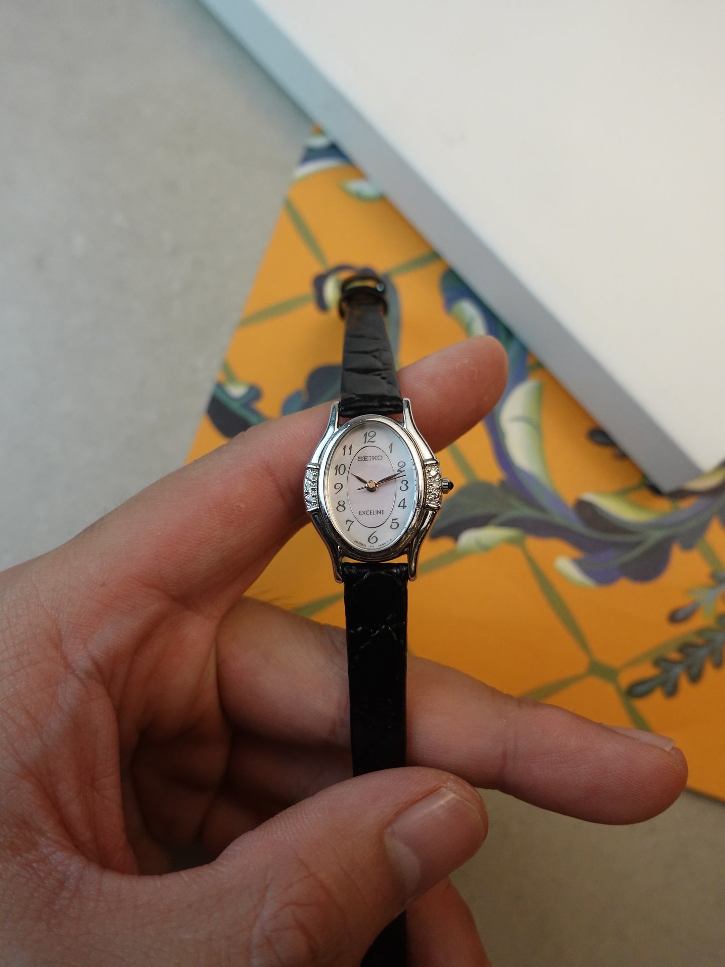 Seiko Exceline Art Deco Diamond Case with pink Mother of pearl dial