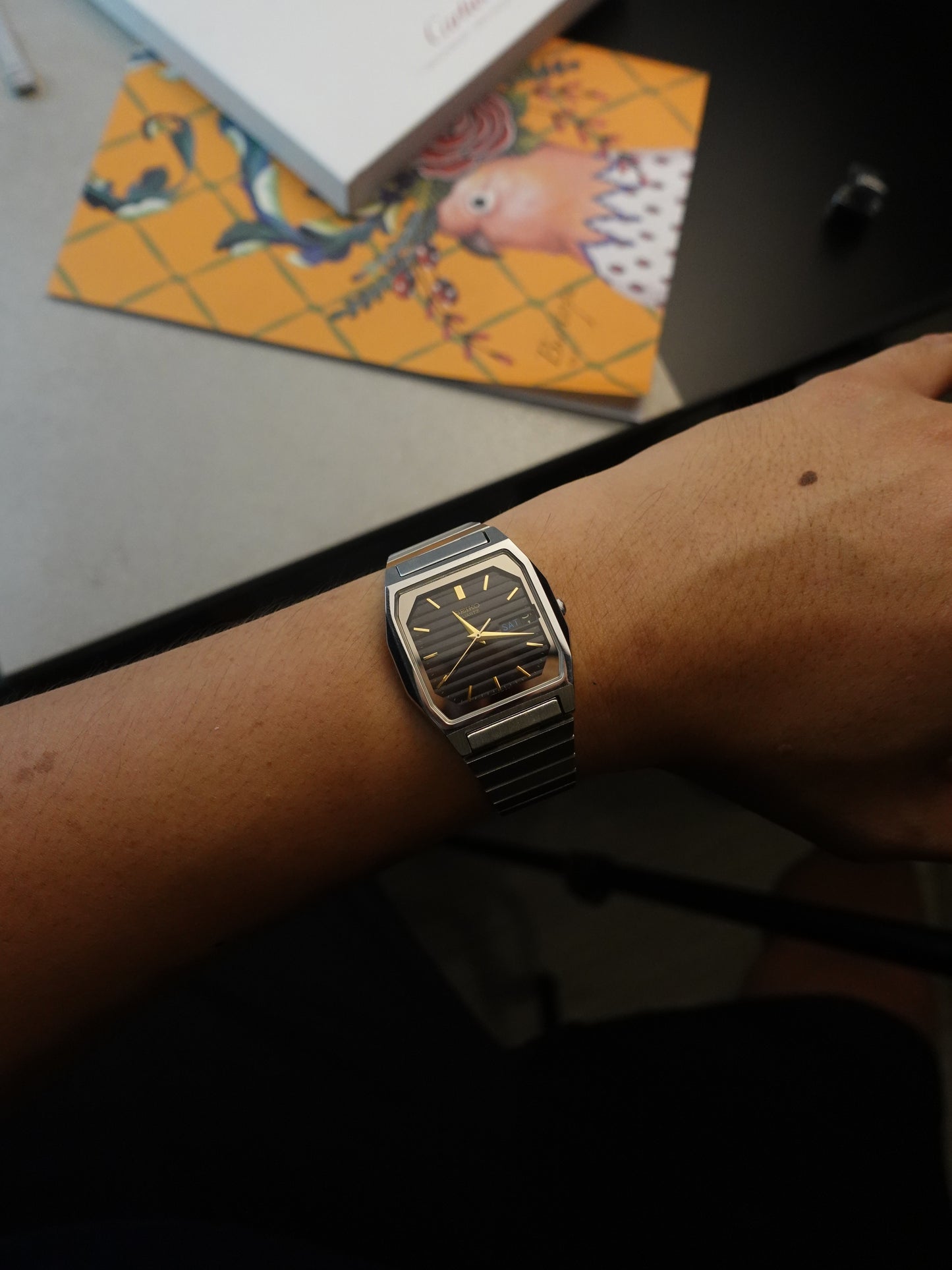 Seiko Quartz TV case with original seiko bracelet