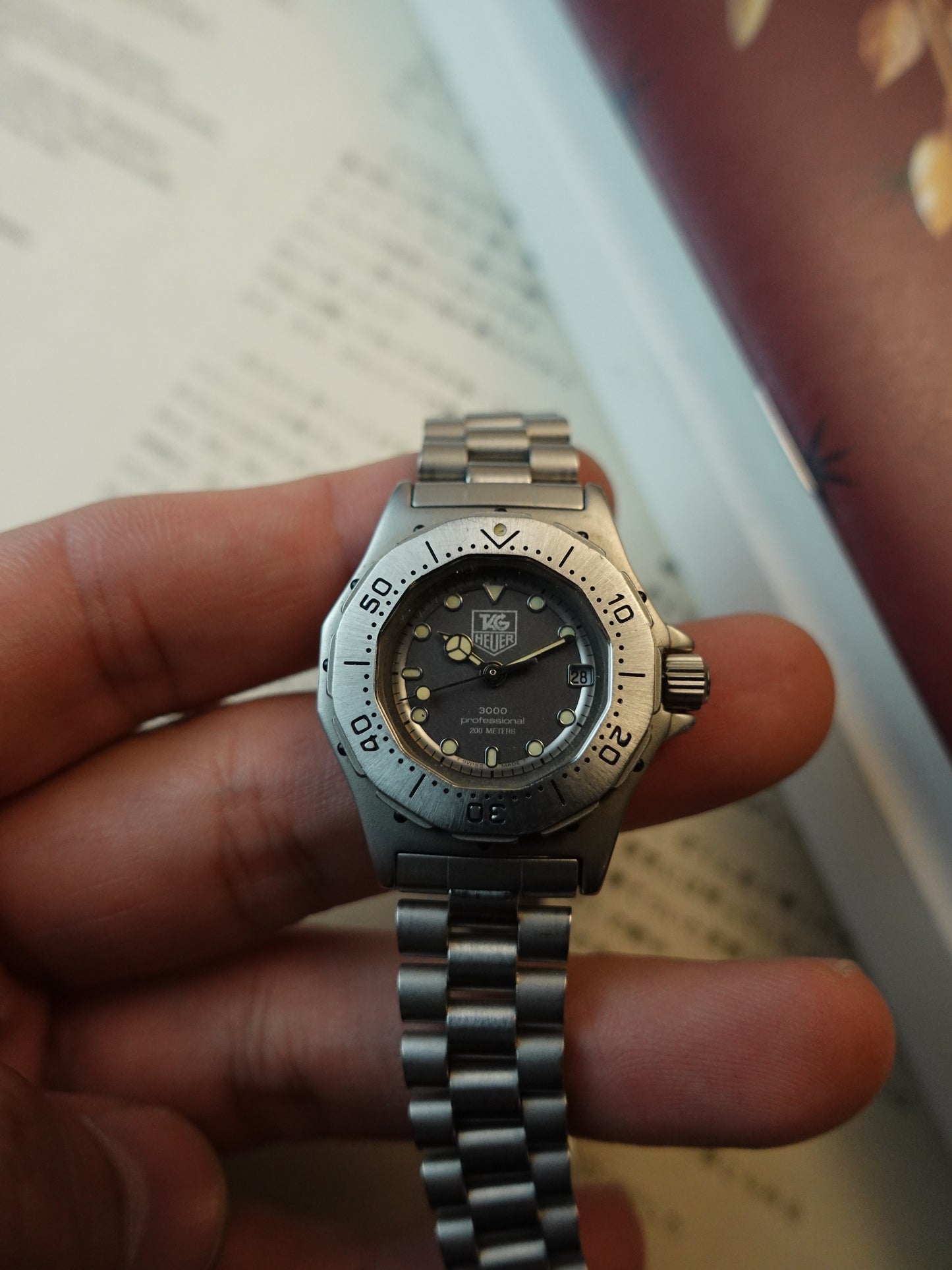 Ladies Tag Heuer Professional 3000 Quartz