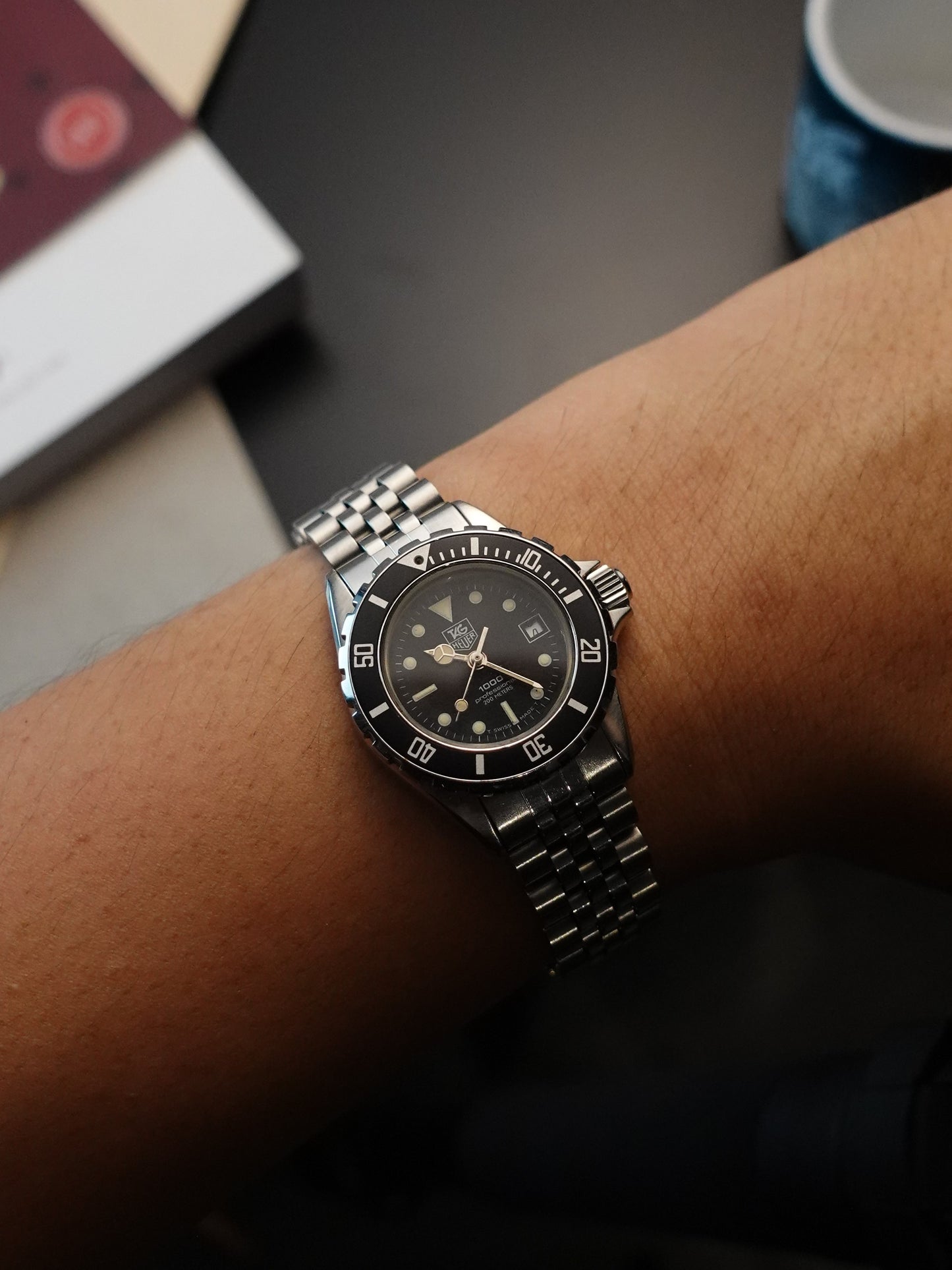 Ladies Tag Heuer 1000 Professional Quartz