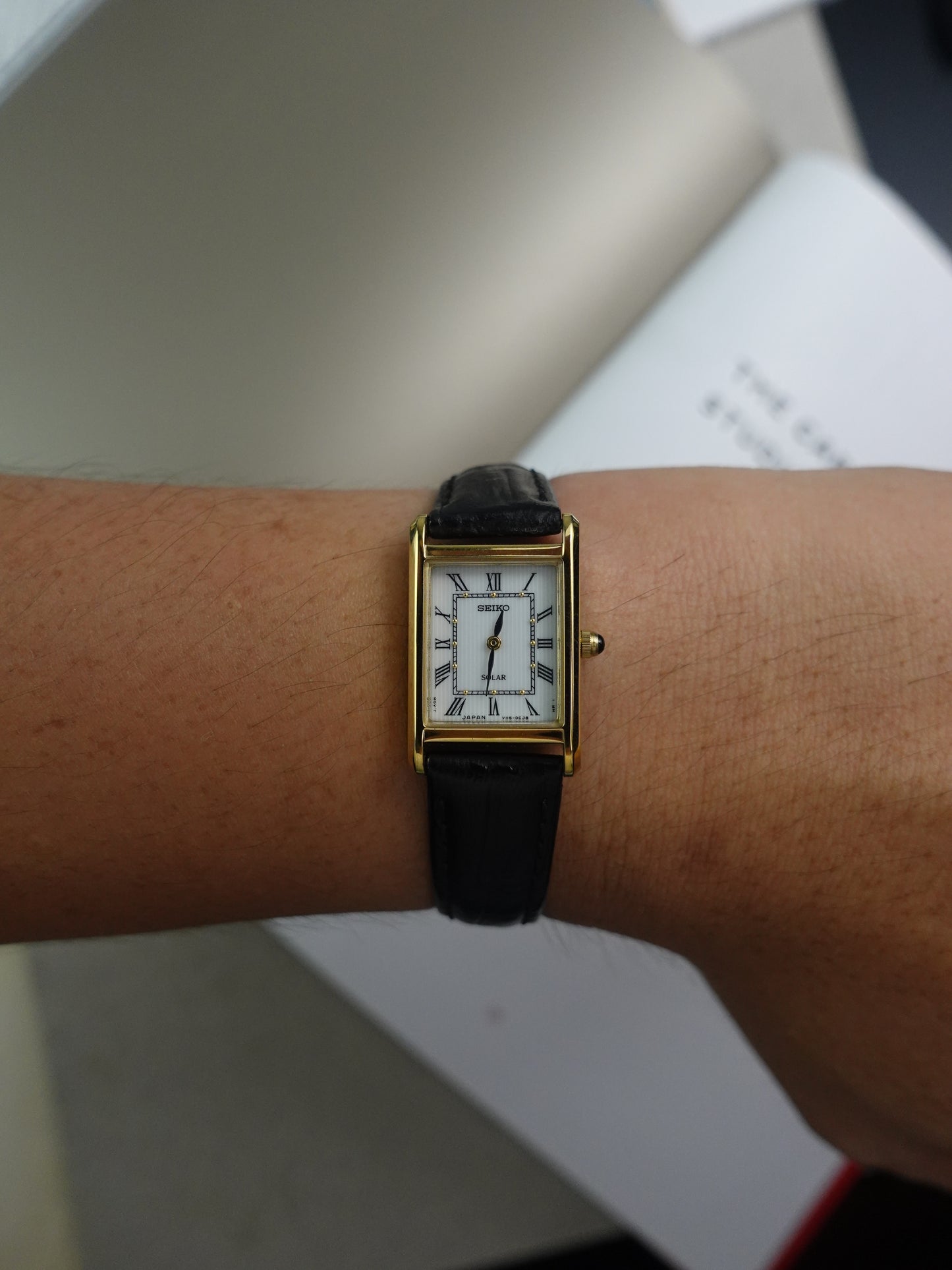 Ladies Seiko Tank Solar SWR054