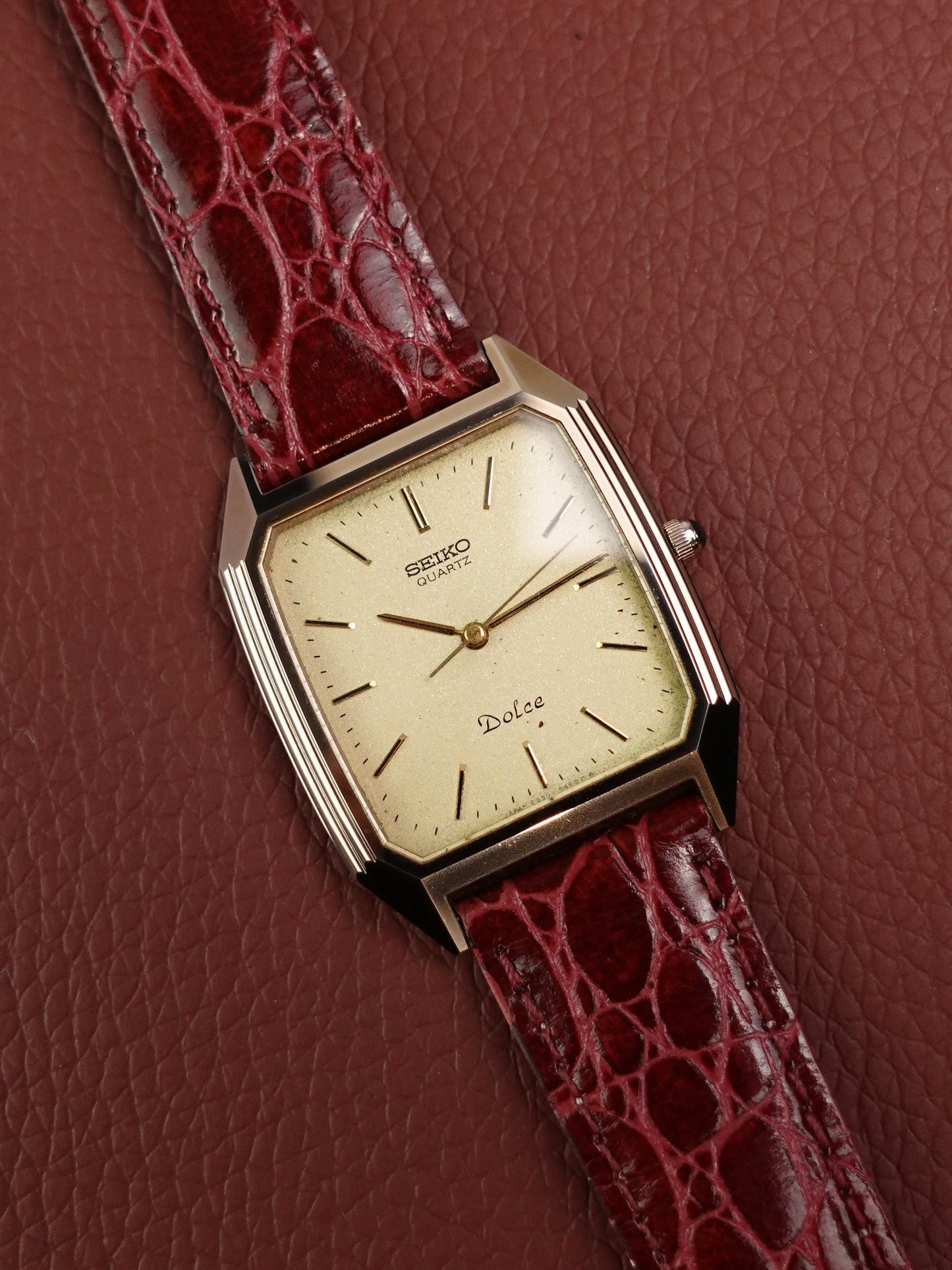 Seiko Dolce Step Bezel 6030-5390 Scratch Resistant case
