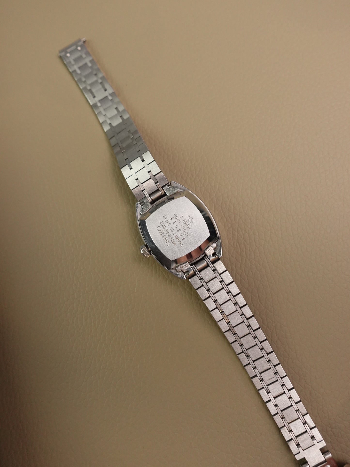 Ladies Seiko Automatic 2206-3000 Hi-beat
