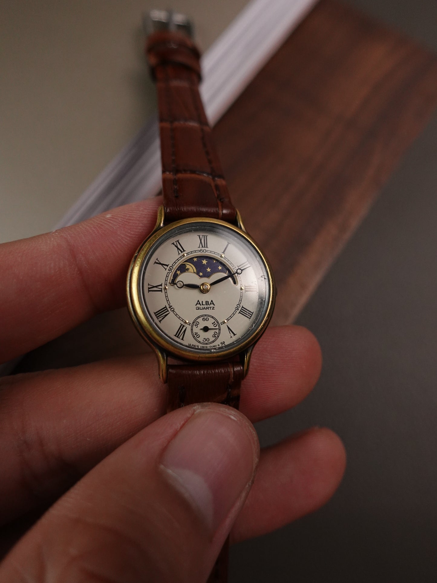 Seiko Alba Mini Moonphase Ladies V806-0060
