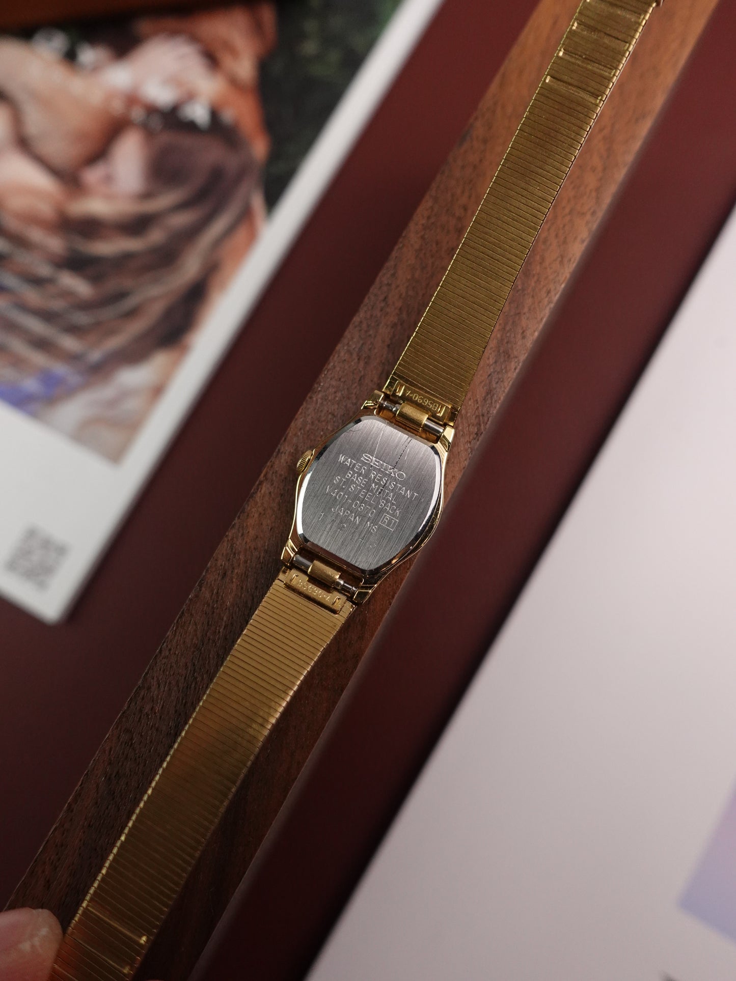 Ladies Seiko Galaxy with hammered case & bracelet