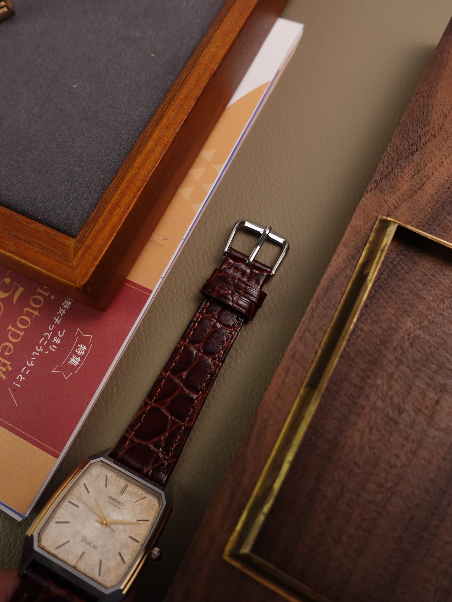 Dolce Step Bezel 6030-5390 Scratch Resistant case