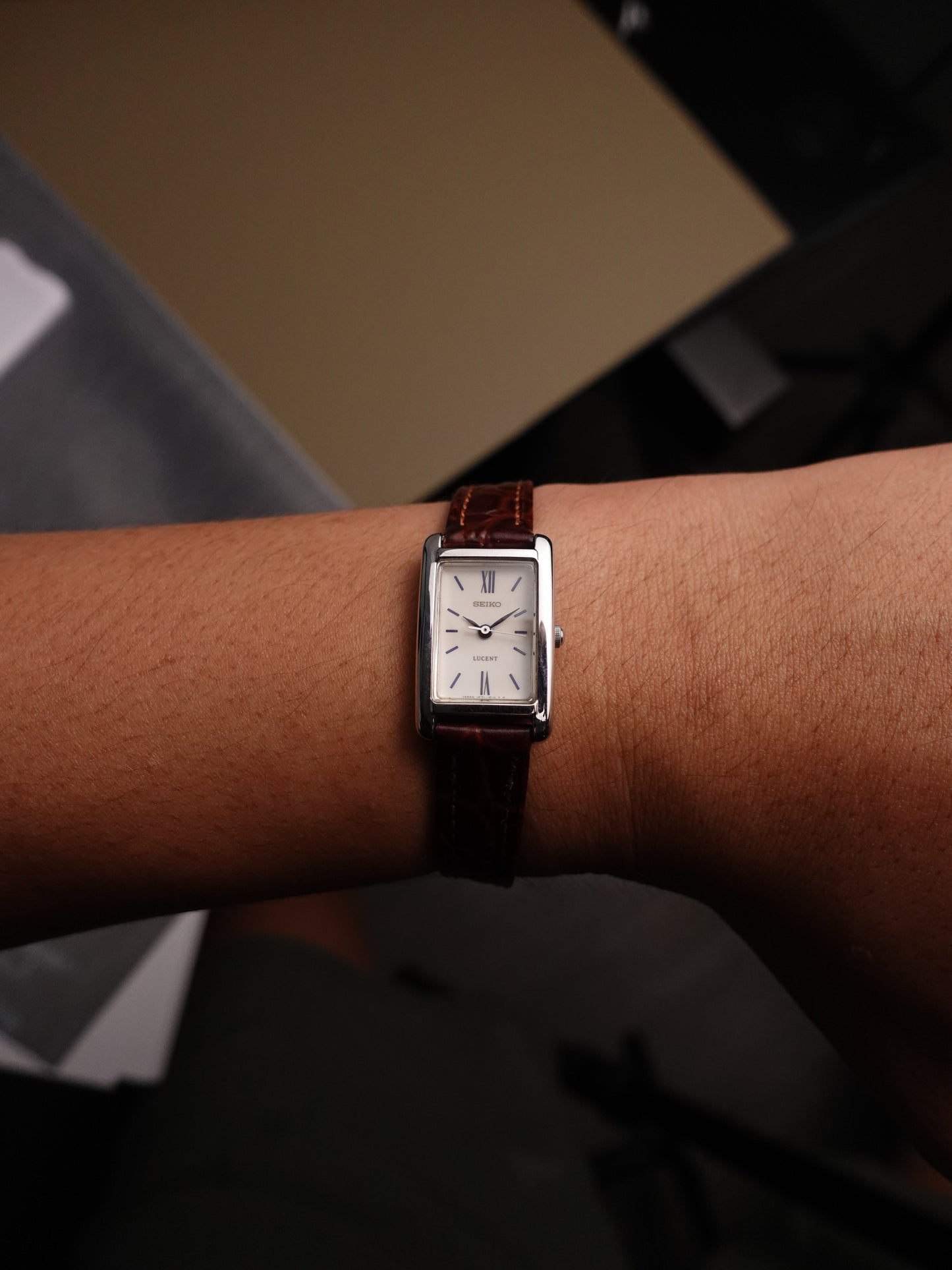 Seiko Lucent Tank 1F21-5B90