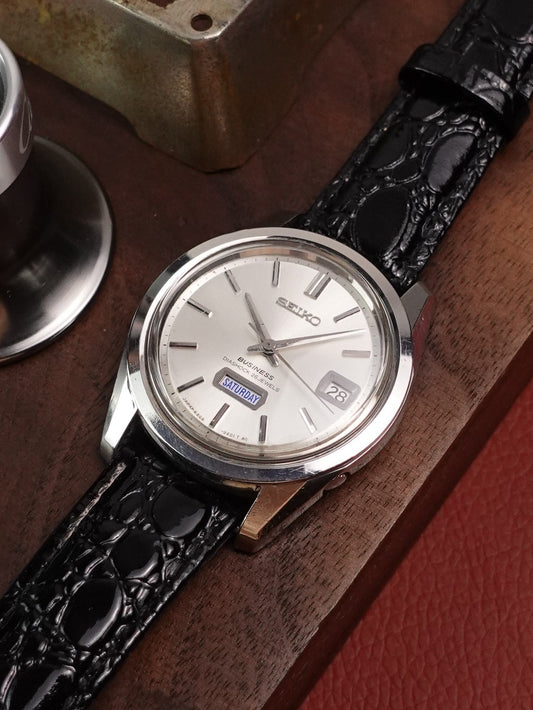 Seiko Business Week Dater 6206-8190 Circa. 1960s