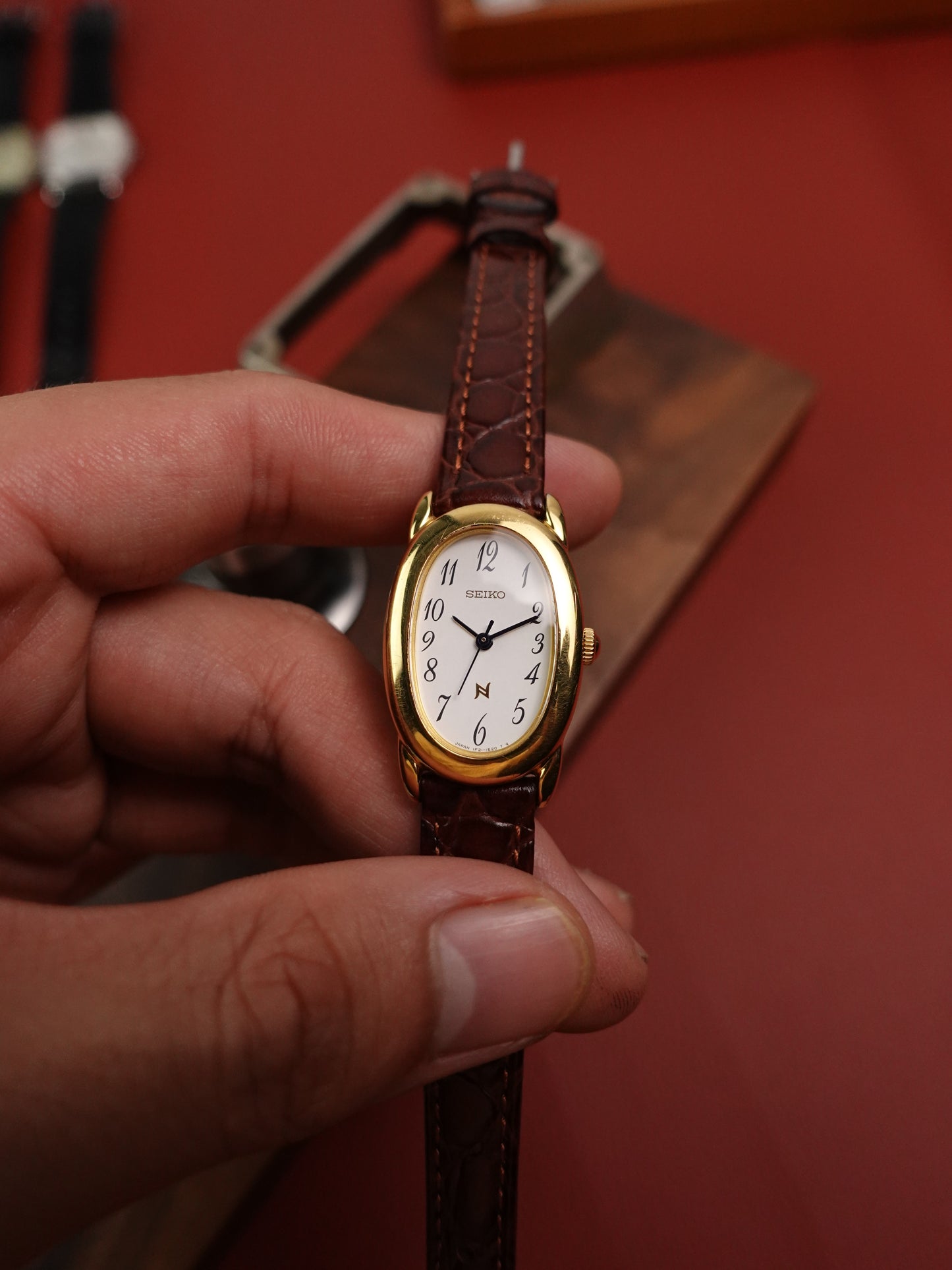 Seiko Ladies "Baignoire" Gold