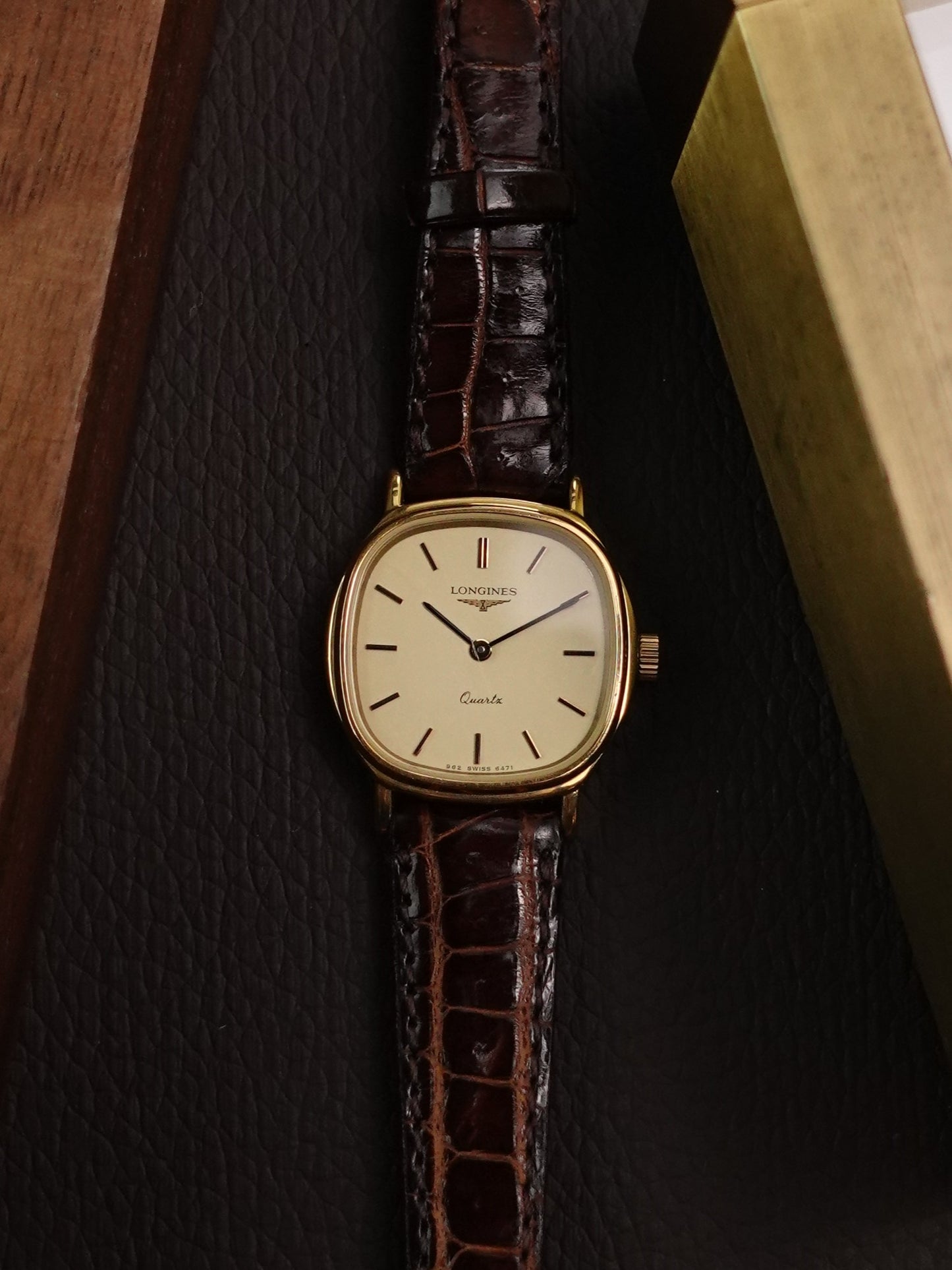 Ladies Longines Cushion Case Quartz CAL.962 quartz (with original certificate)