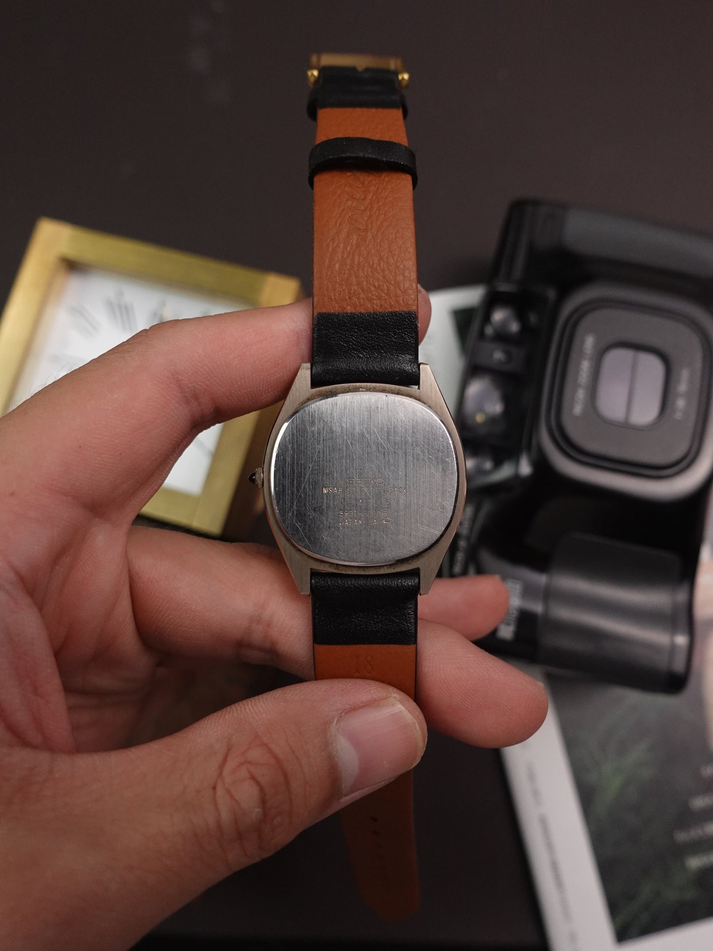 Seiko Dolce C-case Jumbo Circa.1980s 5981-5880