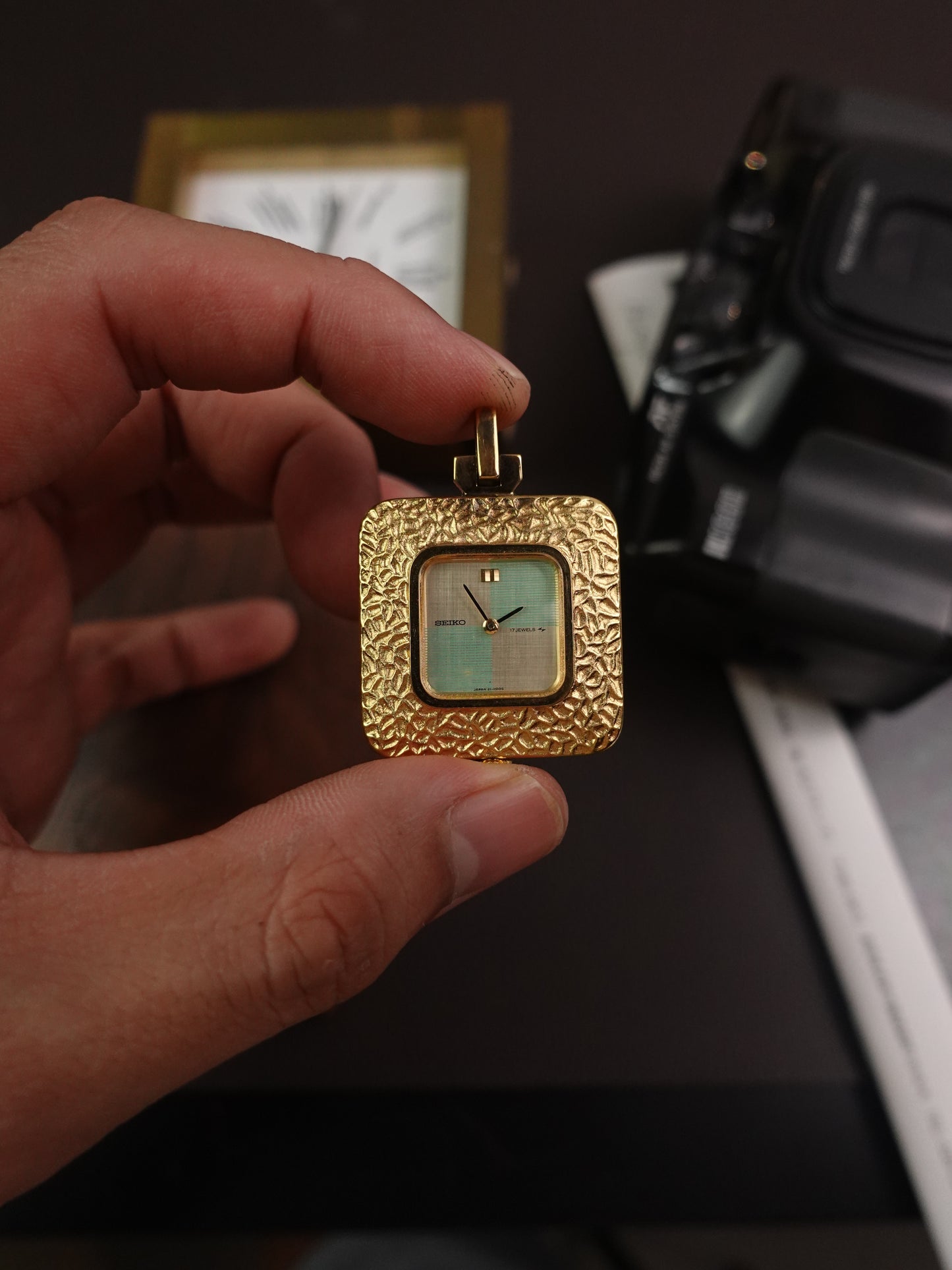 Seiko Hammered Case Art Deco Dial Manual winding Pendant 21-1100S