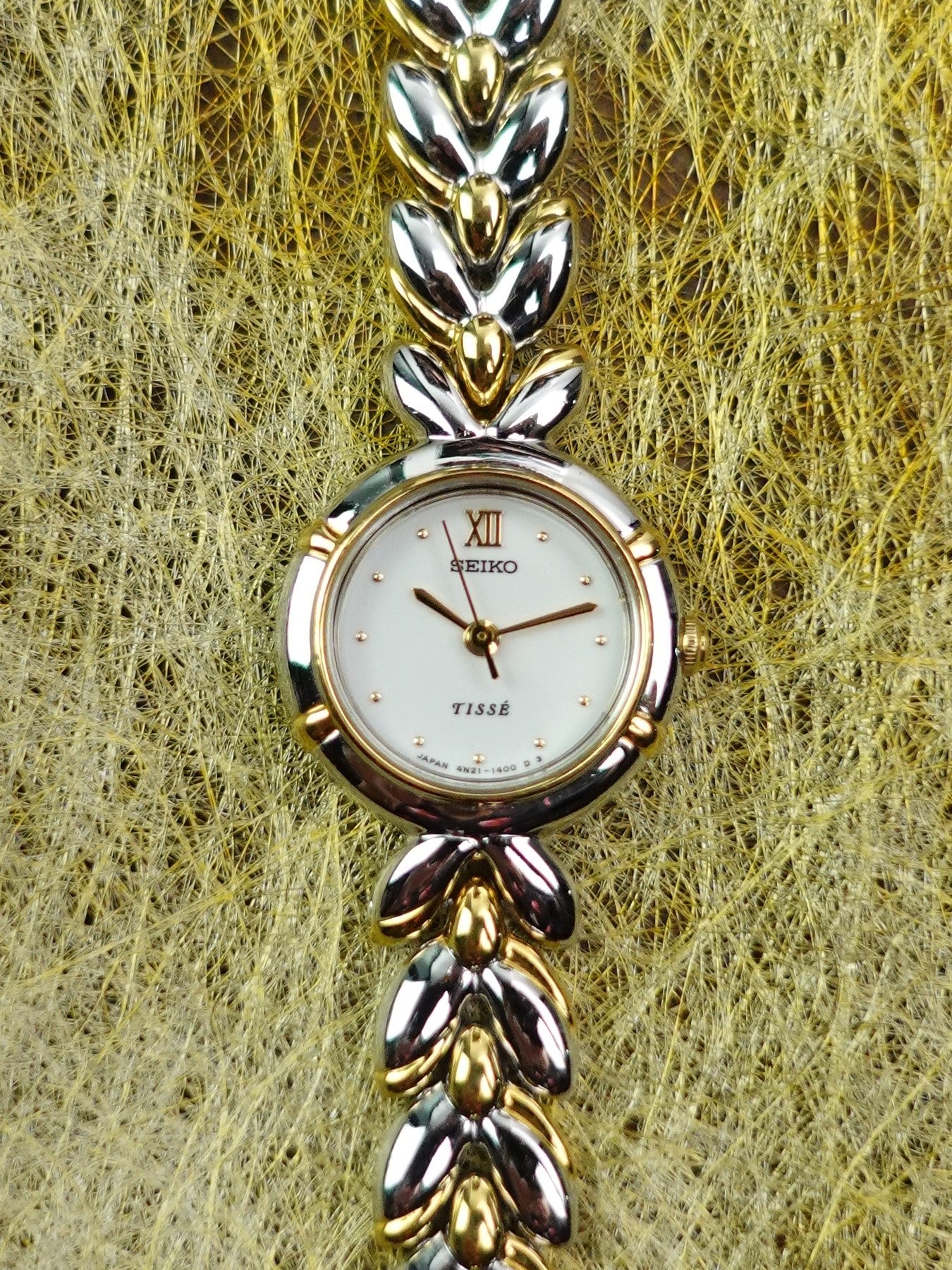 Ladies' Seiko Tisse 4N21-1400 circa. 1993