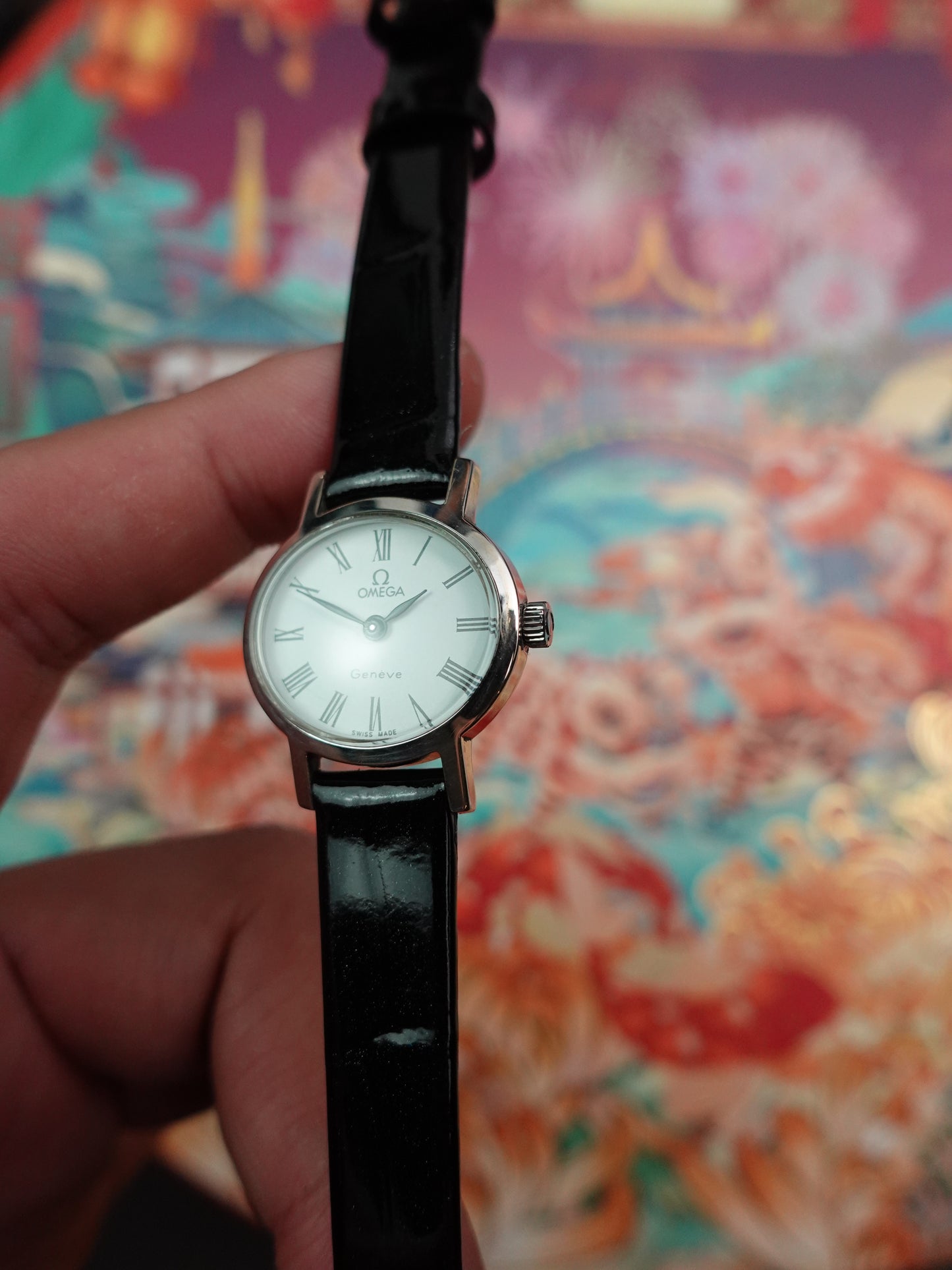 Ladies Omega Geneve Oval Roman Numerals Cal. 625