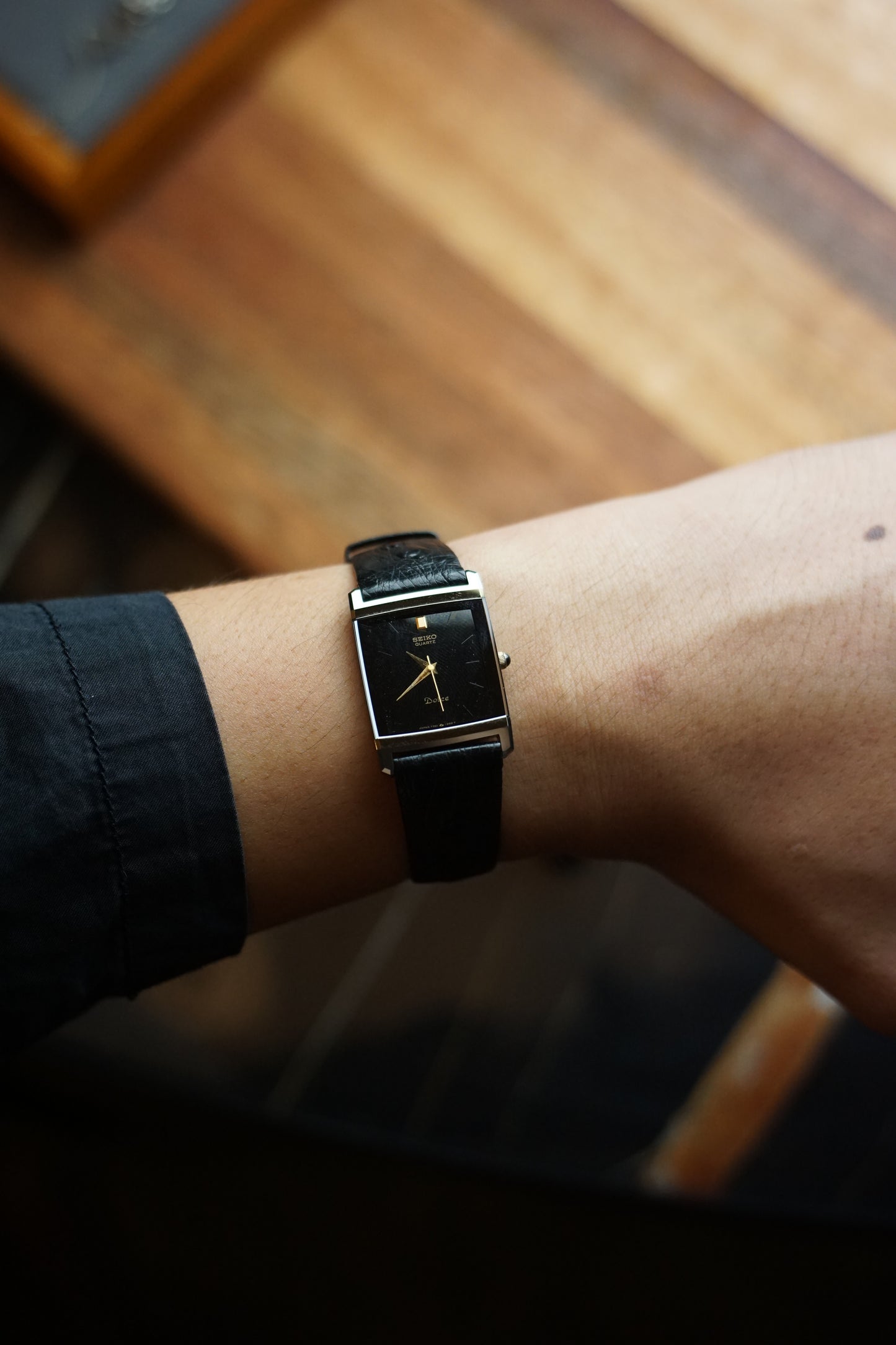 Seiko Dolce Scratch resistent case with rare black dial variation