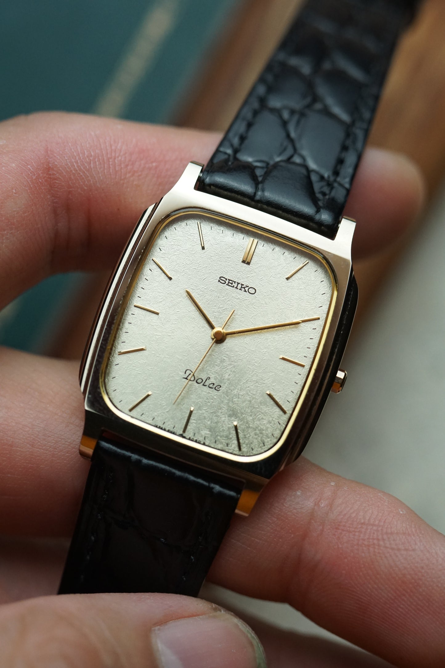 Seiko Dolce Tank Scratch resistant case