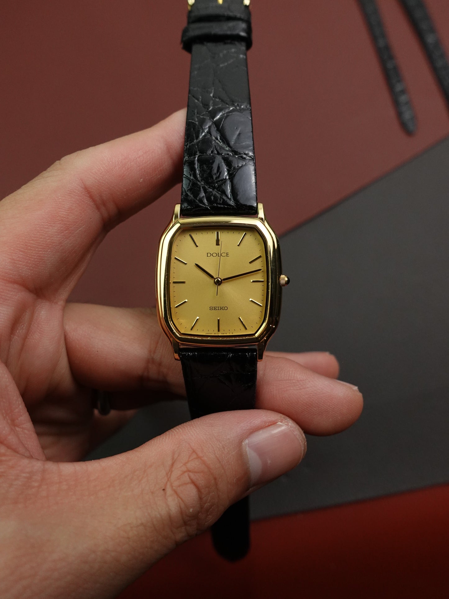 Seiko Dolce oblong tank 5E31-5B30 Circa. 1993 original strap and buckle