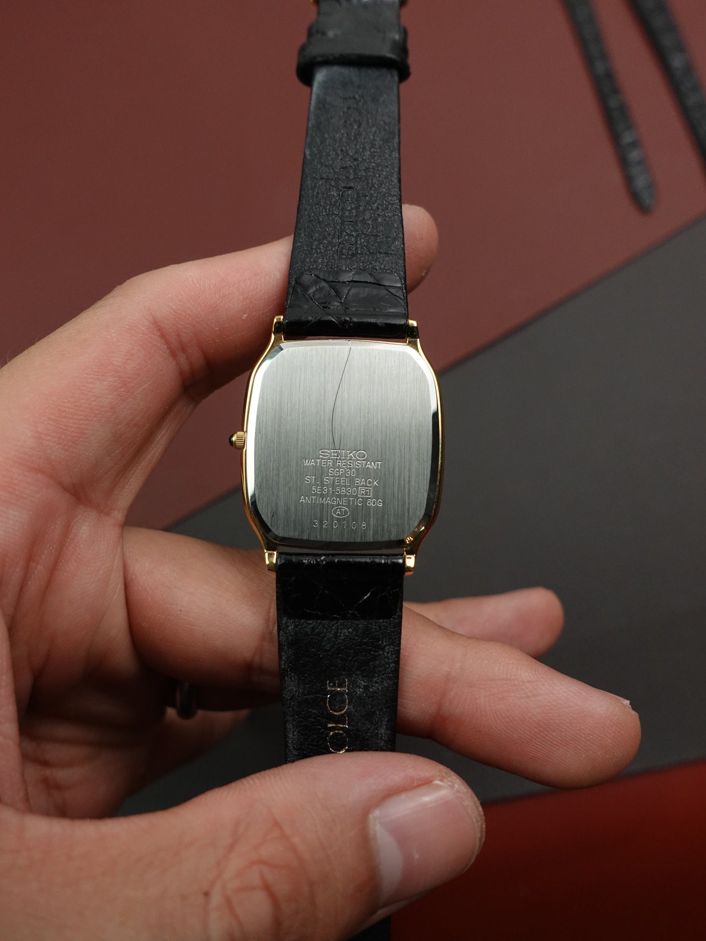 Seiko Dolce oblong tank 5E31-5B30 Circa. 1993 original strap and buckle