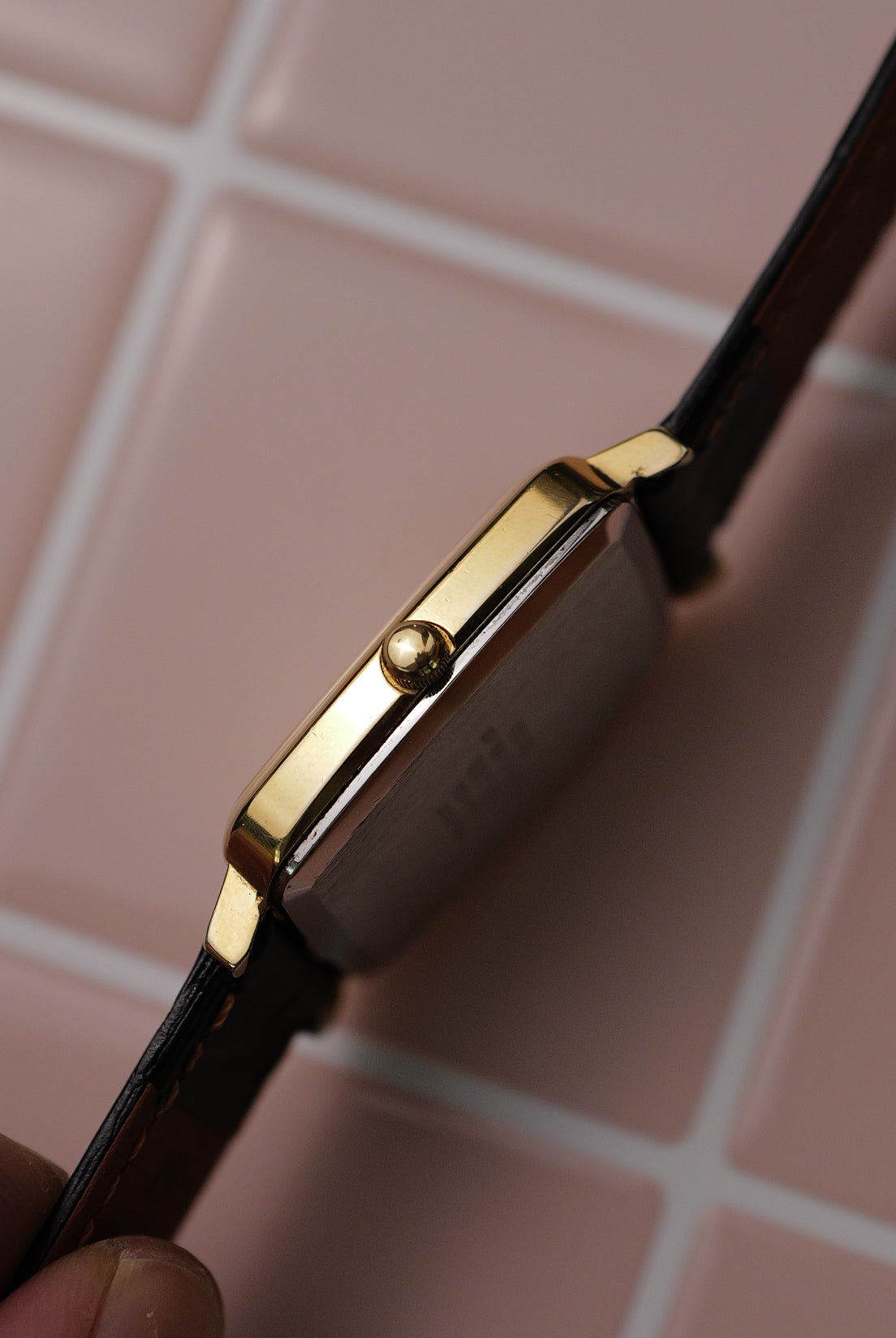 seiko Quartz Chariot Tank with Date function Circa. 1979