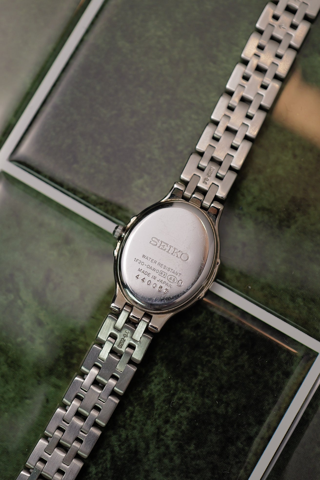 Seiko Exceline Oval with mother of pearl dial and bezel diamonds Circa. 1994 Full set